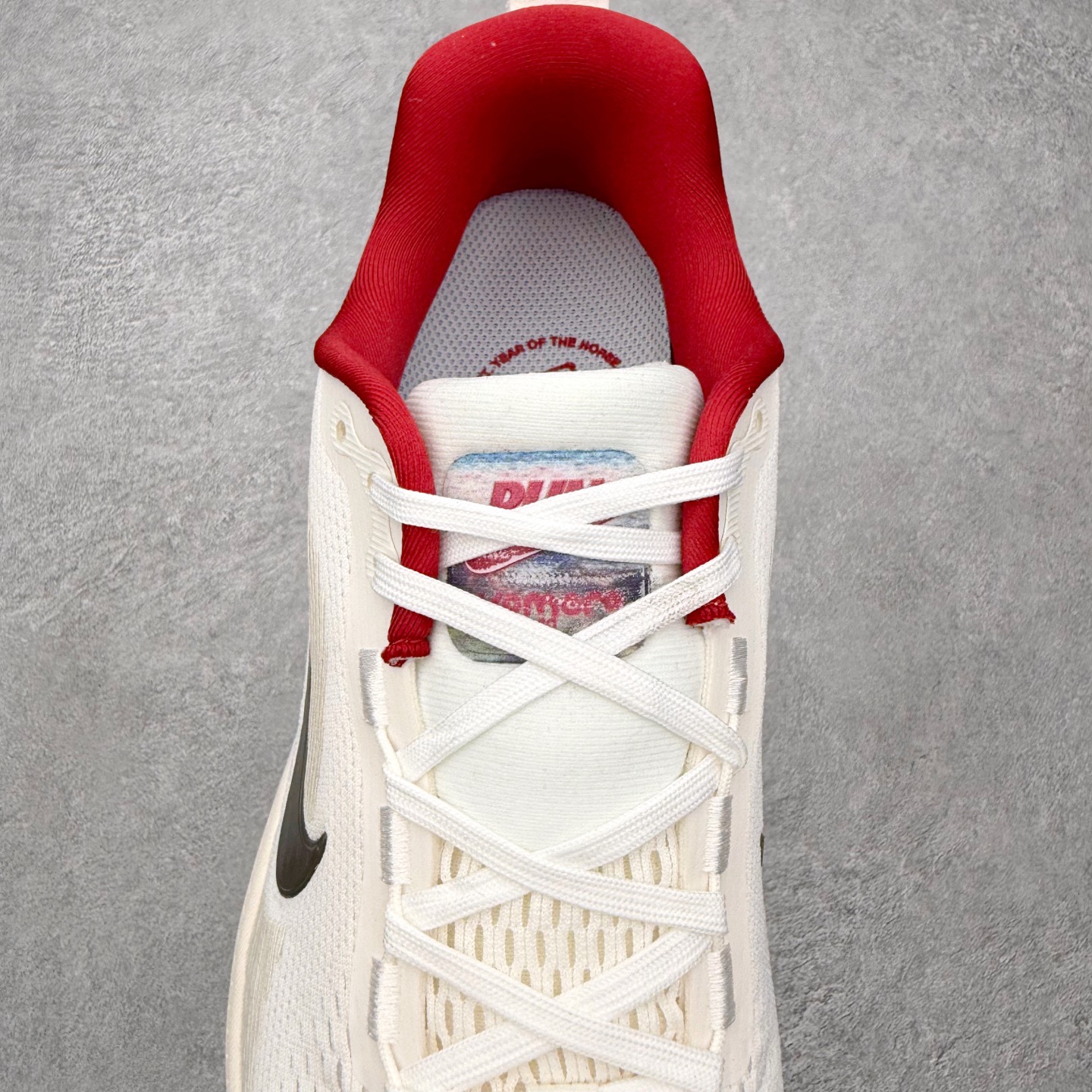 ＃QD纯原 Nike Air Zoom Vomero 18 Sail Bright Crimson La