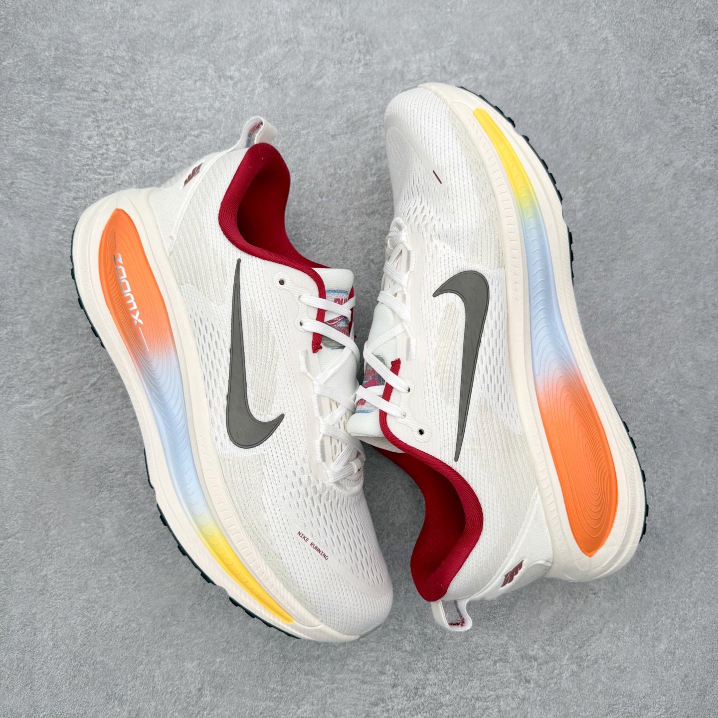 ＃QD纯原 Nike Air Zoom Vomero 18 Sail Bright Crimson La