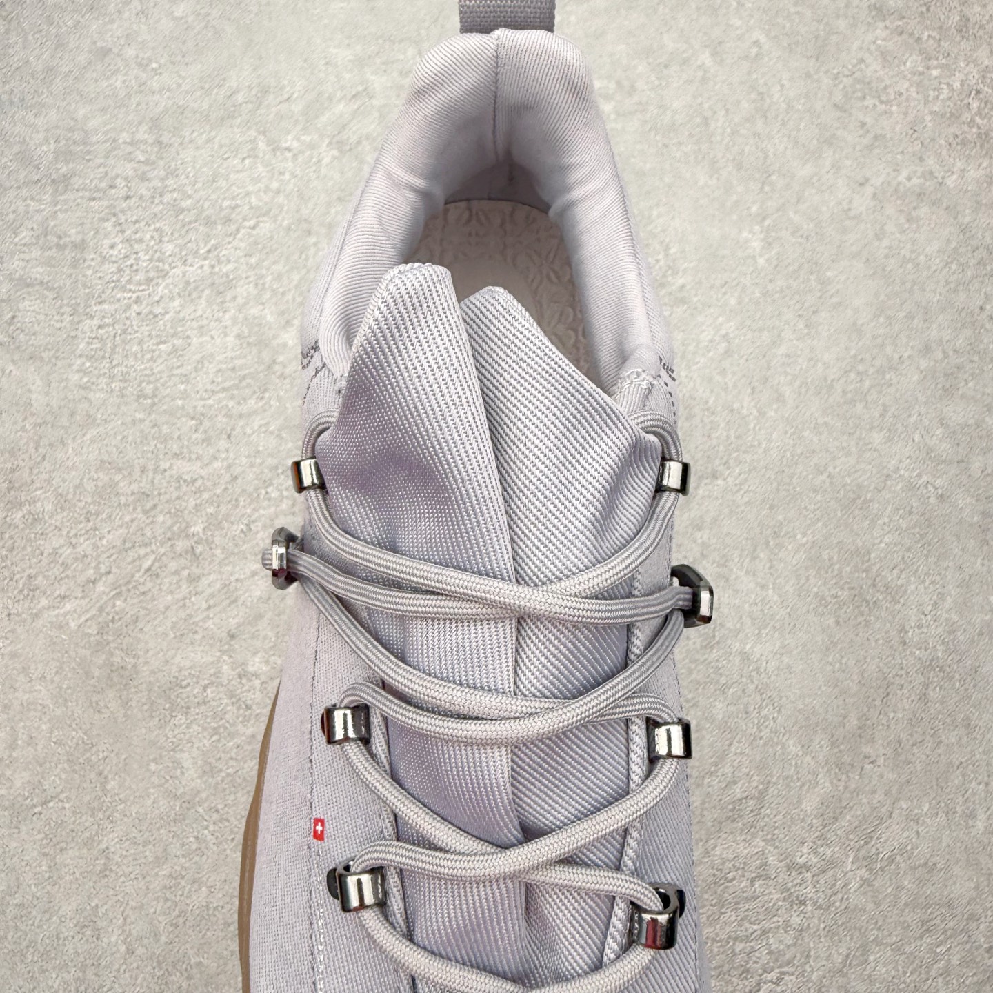 LOEWE x On Cloudtilt 3.0 昂跑罗意威联名 圆头系带生活休闲鞋 此运动品牌 开创于