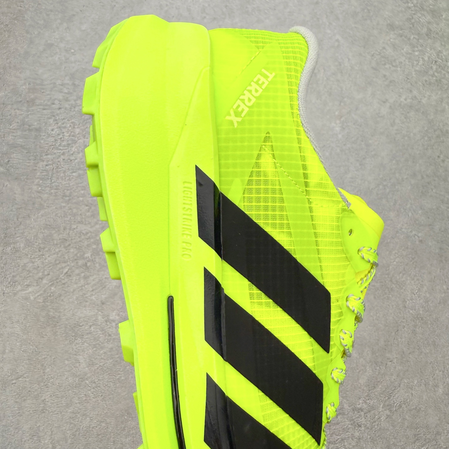 adidas Adizero Adios Pro 4 Lucid Lemon Black Carbon 