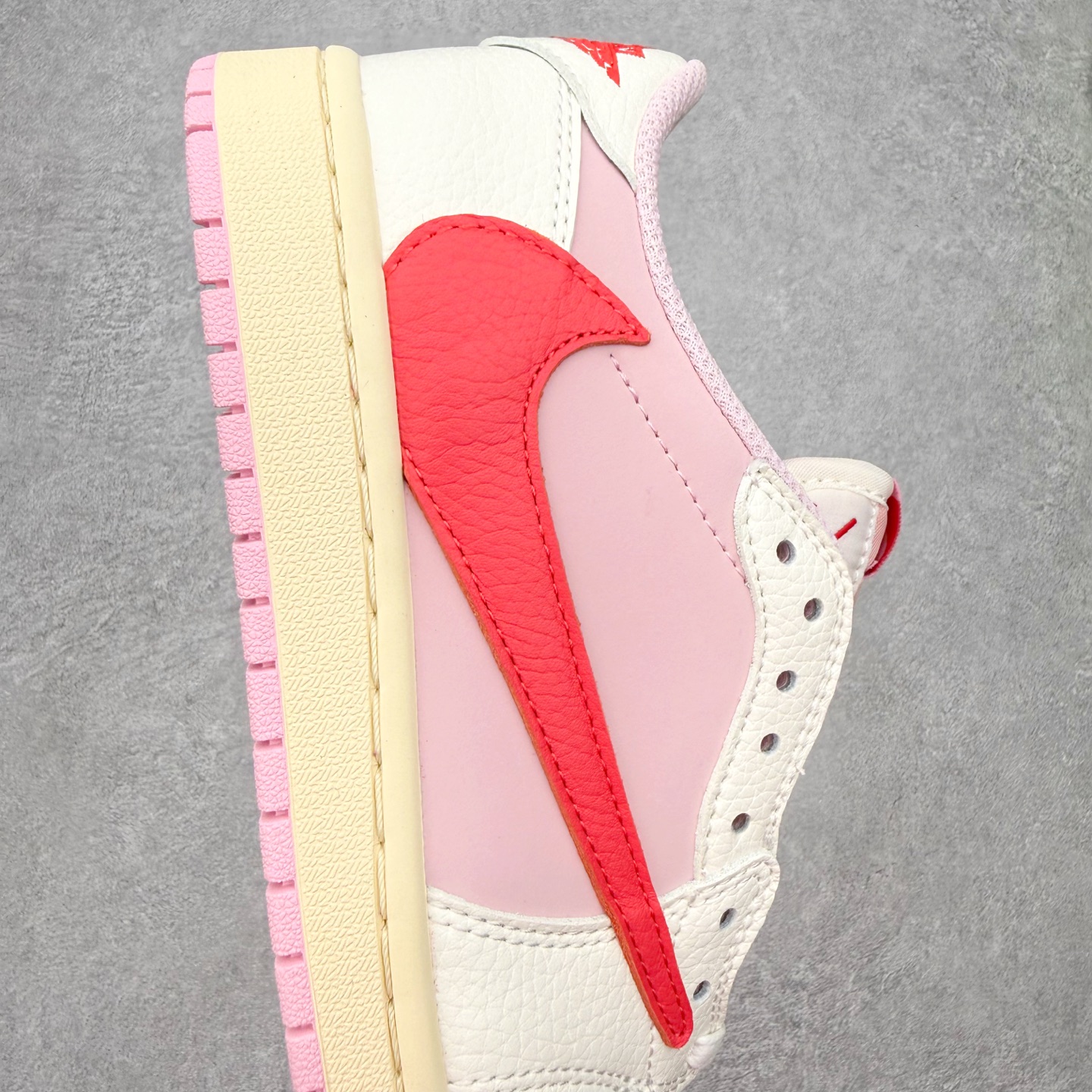 ＃特价福利‼️Travis Scott x Air Jordan 1 Low OG SP Sail Tr