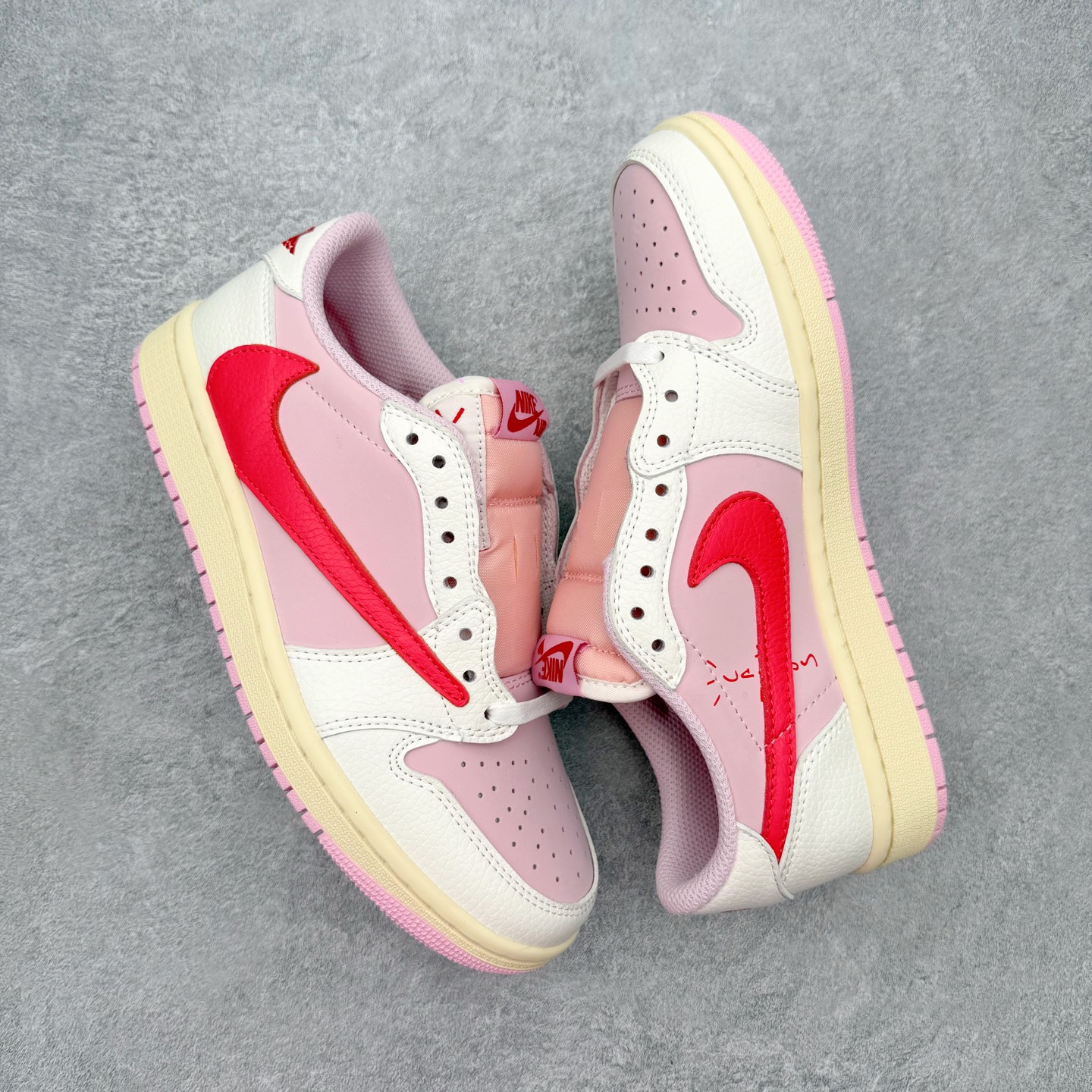 ＃特价福利‼️Travis Scott x Air Jordan 1 Low OG SP Sail Tr