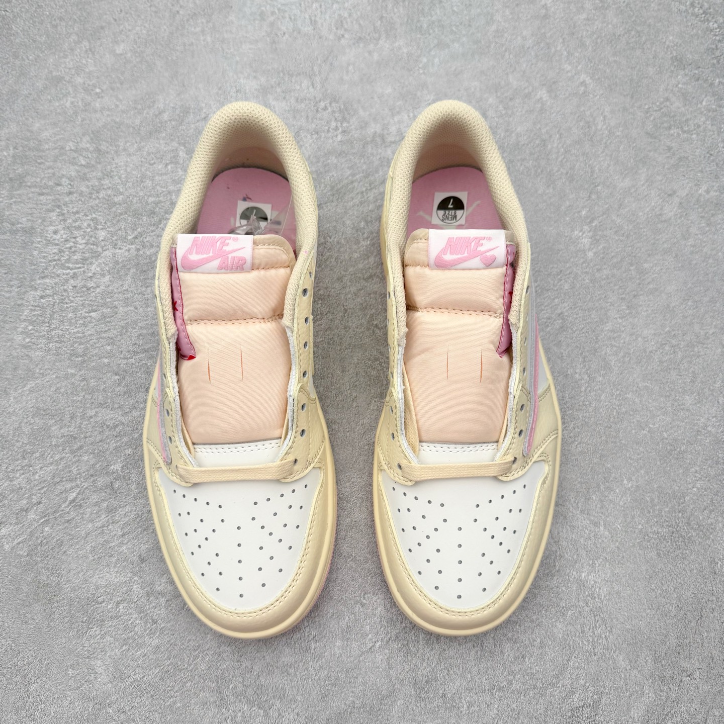 ＃特价福利‼️Travis Scott x Air Jordan 1 Low OG SP Sail Tr