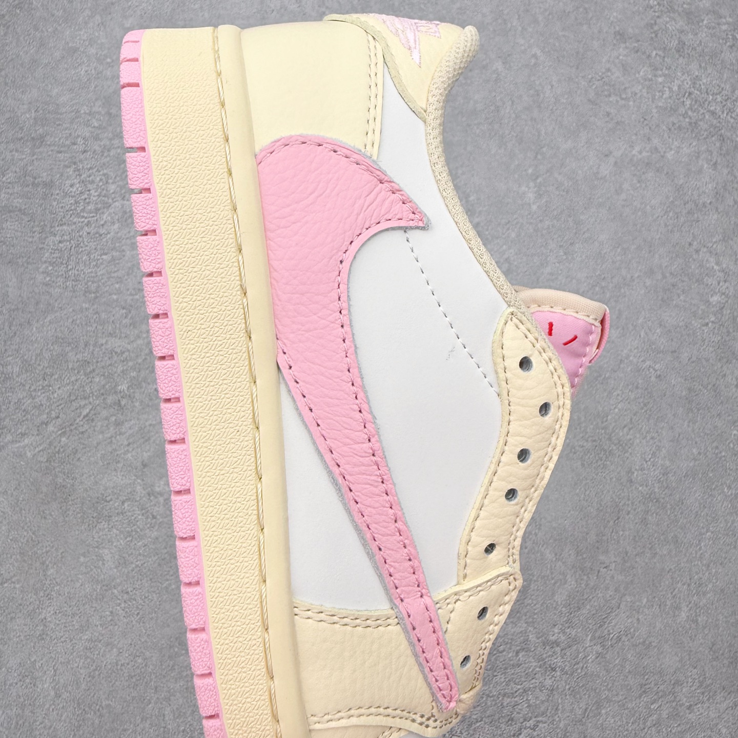 ＃特价福利‼️Travis Scott x Air Jordan 1 Low OG SP Sail Tr