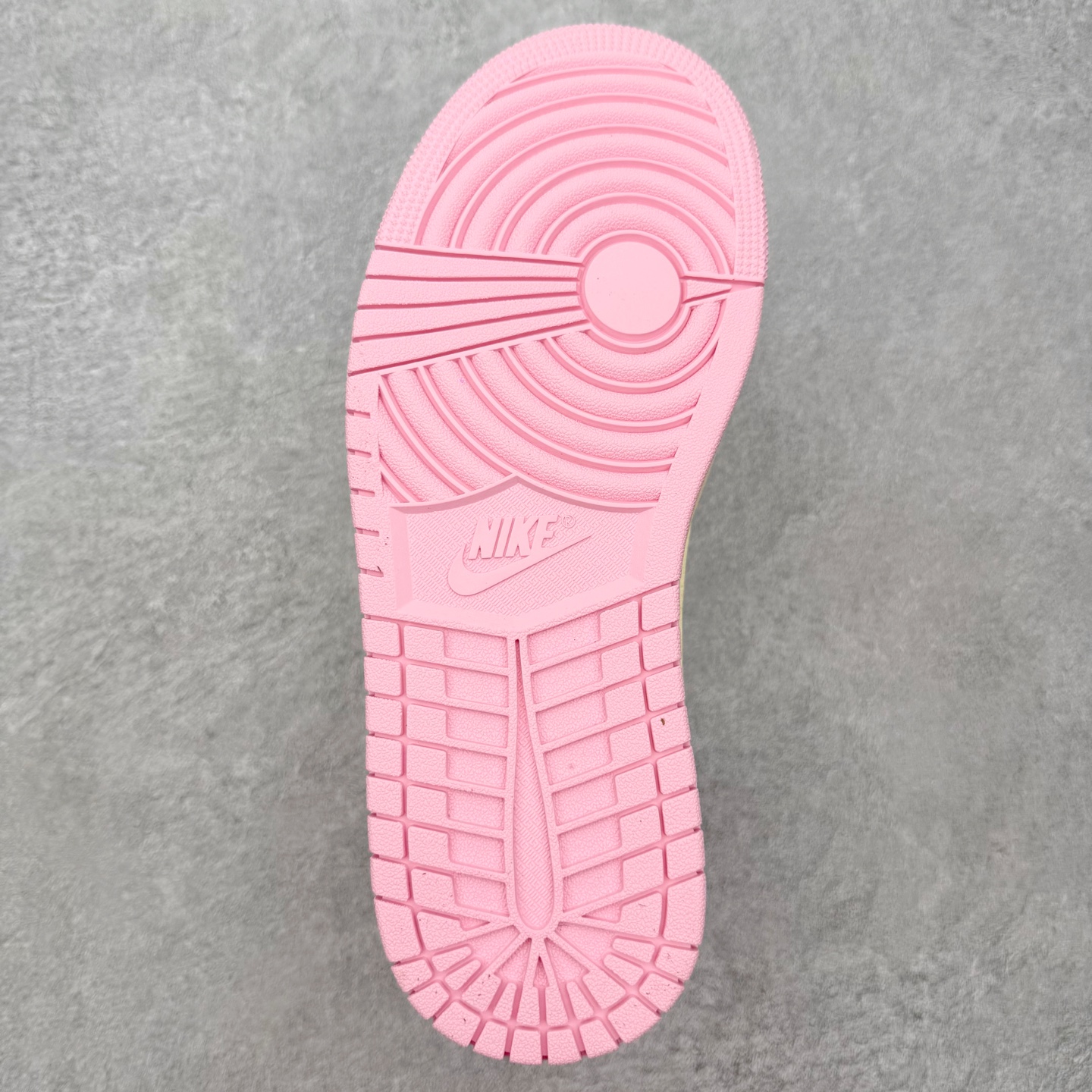 ＃特价福利‼️Travis Scott x Air Jordan 1 Low OG SP Sail Tr