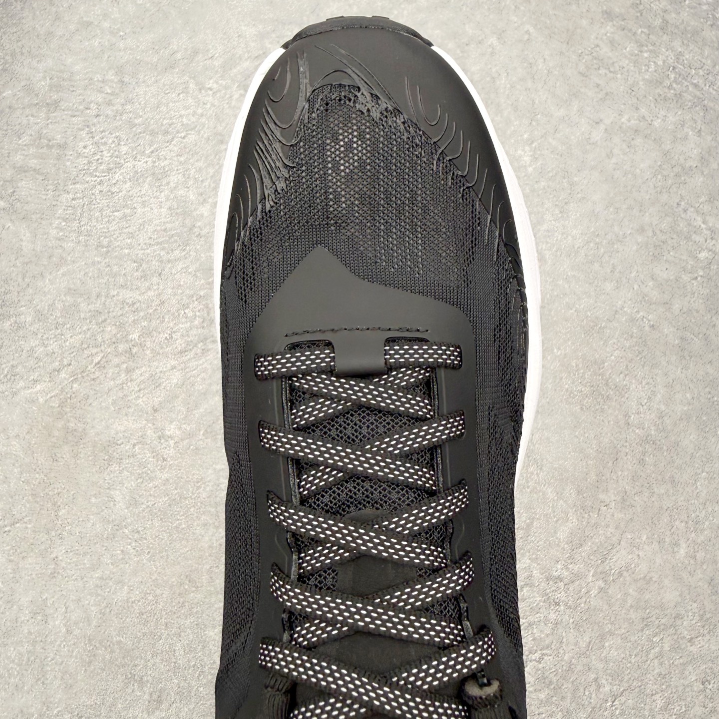 Under Armour UA安德玛户外运动舒适越野潮流耐磨防滑减震登山徒步鞋 品牌故事 Under A