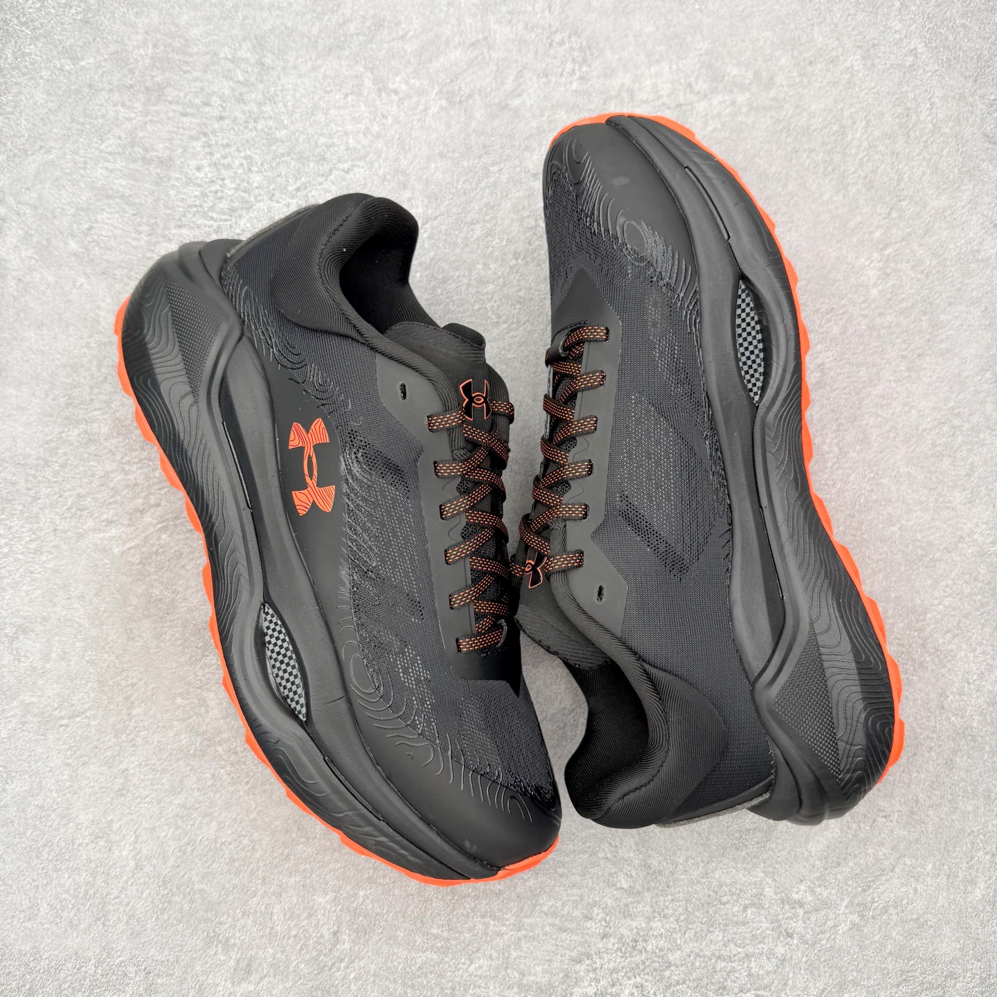 Under Armour UA安德玛户外运动舒适越野潮流耐磨防滑减震登山徒步鞋 品牌故事 Under A