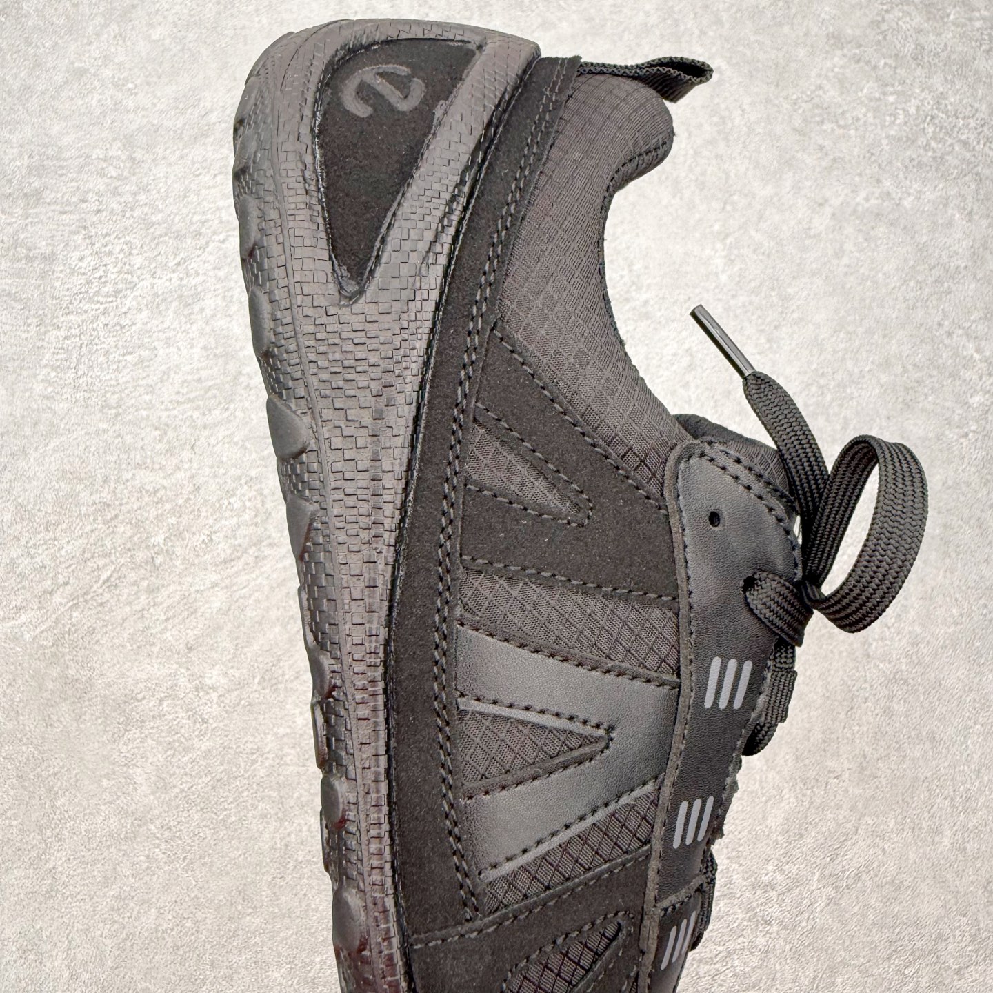 ecco爱步 BIOM LITE W 25秋舒适百搭时尚气质低帮生活休闲鞋 ECCO以三大核心特征为依托