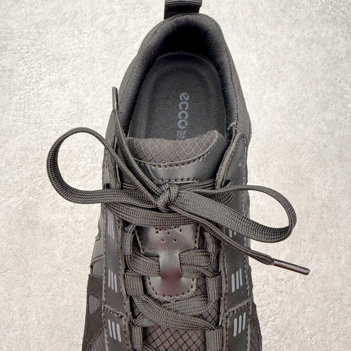 ecco爱步 BIOM LITE W 25秋舒适百搭时尚气质低帮生活休闲鞋 ECCO以三大核心特征为依托