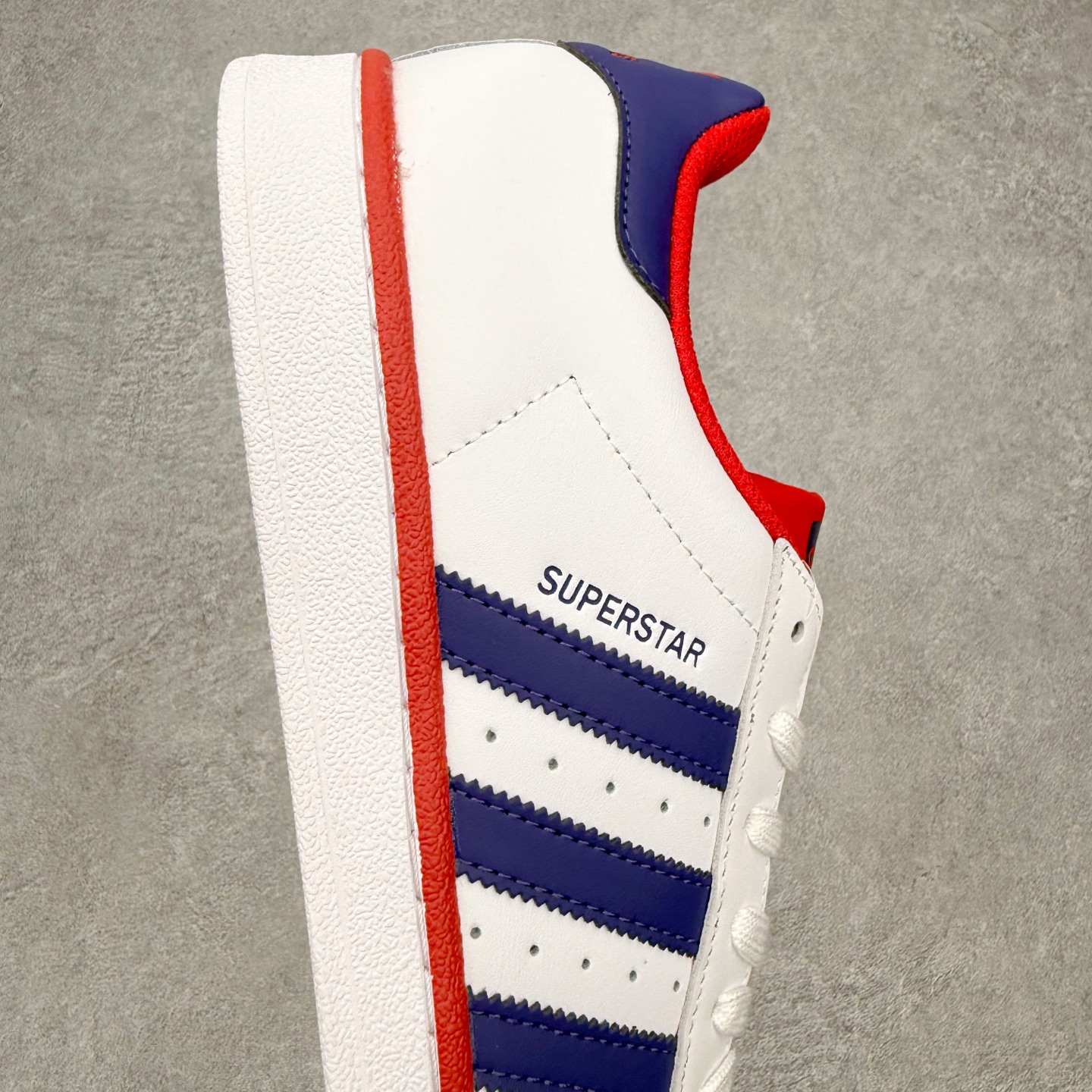 ＃HP虎扑清仓套现‼️AD Originals Superstar 经典复古贝壳头板鞋 圈内知名大厂出品