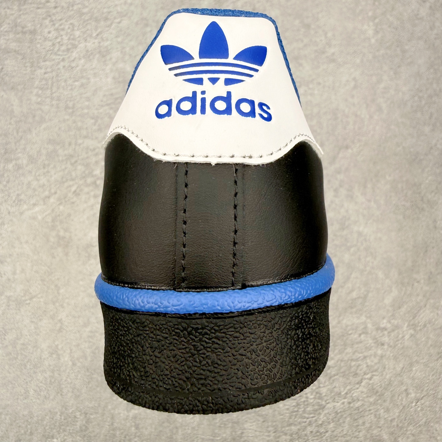 ＃HP虎扑清仓套现‼️AD Originals Superstar 经典复古贝壳头板鞋 圈内知名大厂出品