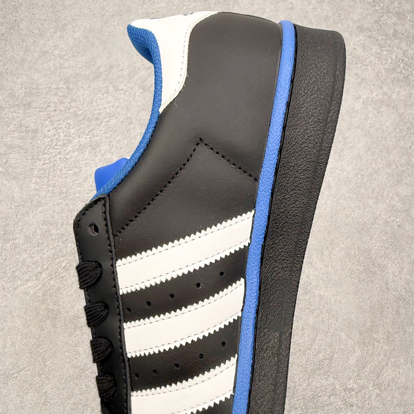 ＃HP虎扑清仓套现‼️AD Originals Superstar 经典复古贝壳头板鞋 圈内知名大厂出品