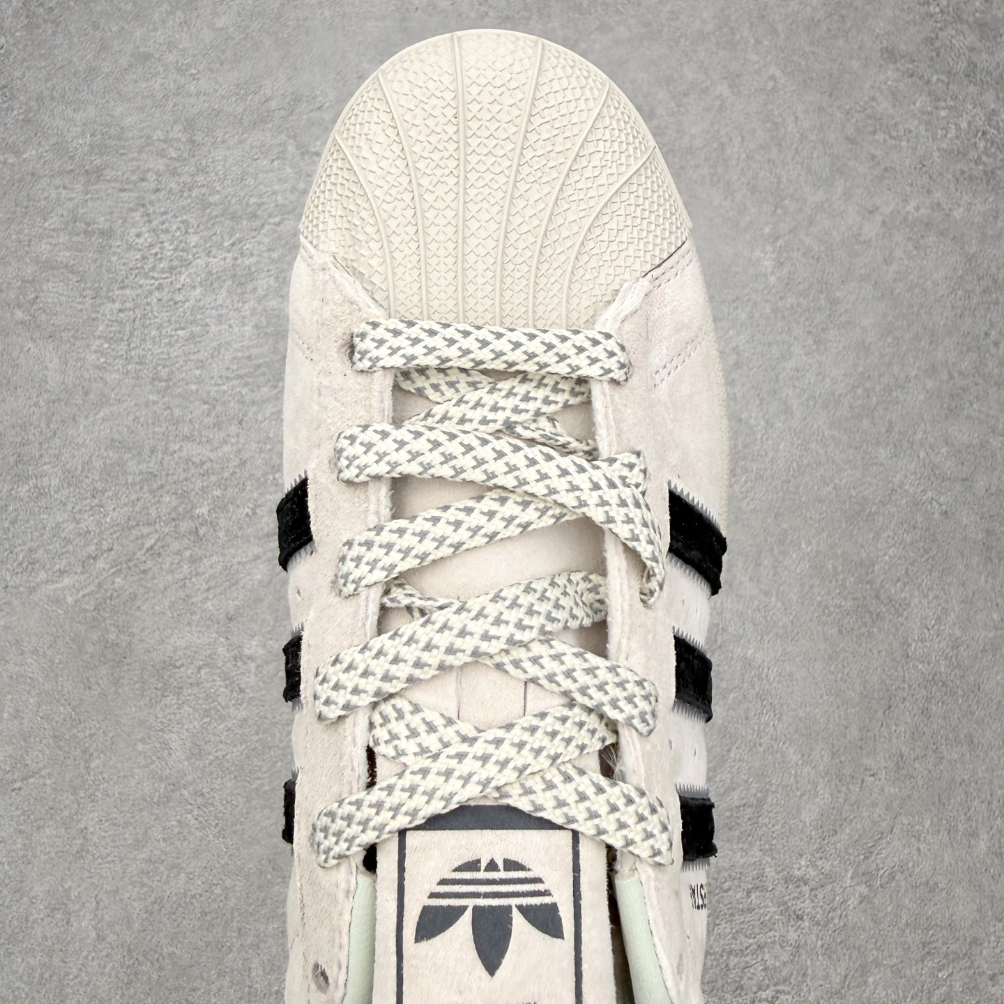 ＃HP虎扑清仓套现‼️AD Originals Superstar 经典复古贝壳头板鞋 圈内知名大厂出品