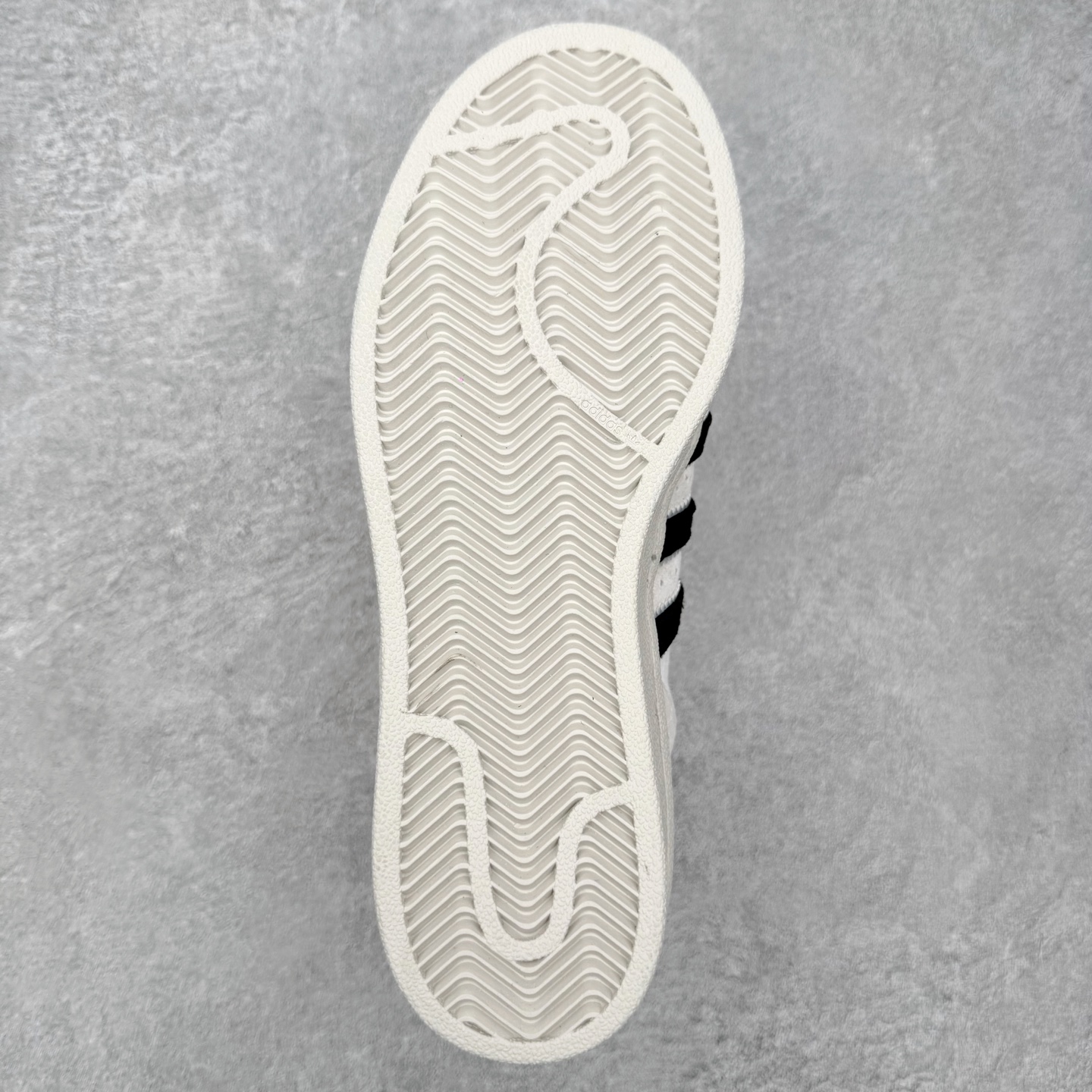 ＃HP虎扑清仓套现‼️AD Originals Superstar 经典复古贝壳头板鞋 圈内知名大厂出品