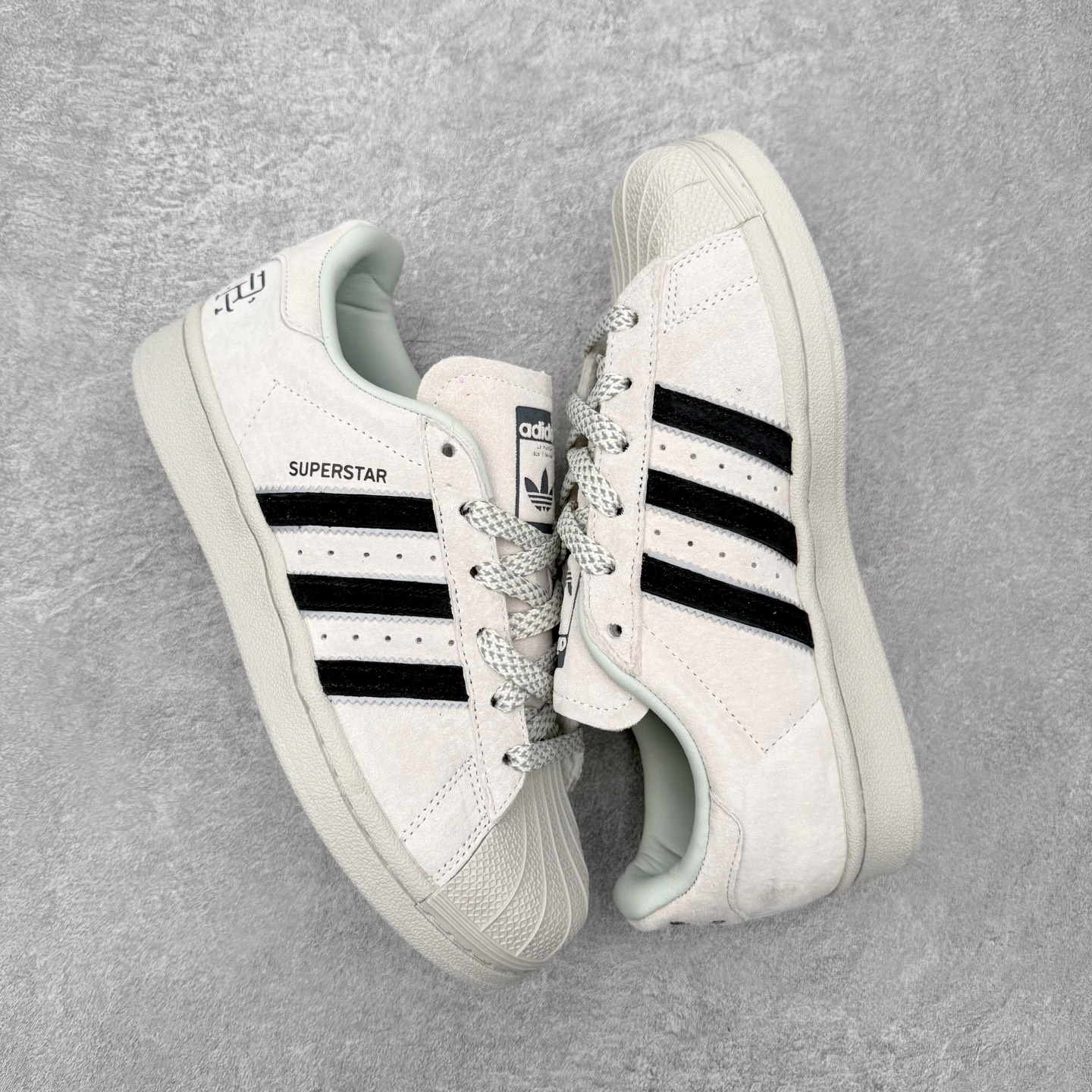 ＃HP虎扑清仓套现‼️AD Originals Superstar 经典复古贝壳头板鞋 圈内知名大厂出品
