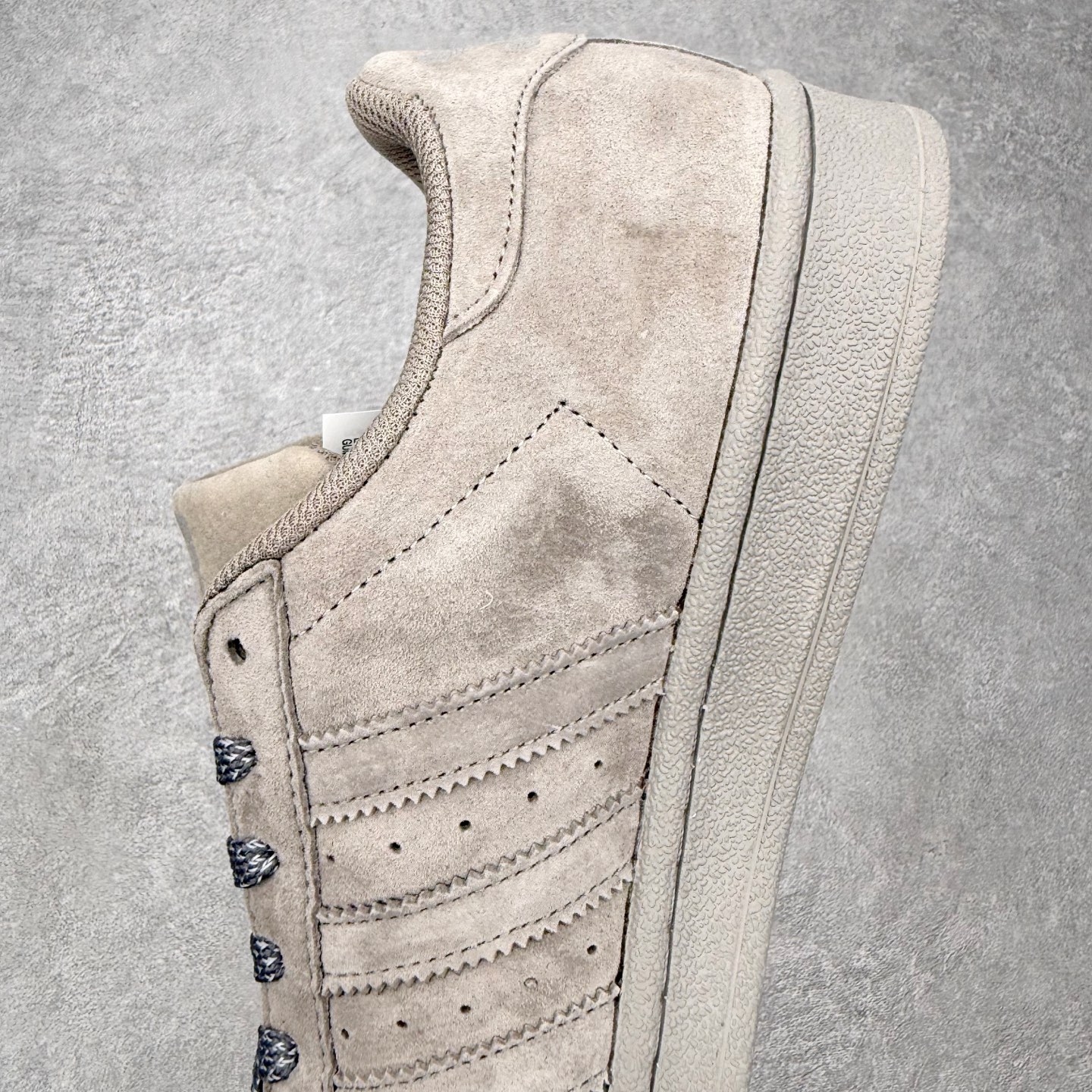 ＃HP虎扑清仓套现‼️AD Originals Superstar 经典复古贝壳头板鞋 圈内知名大厂出品