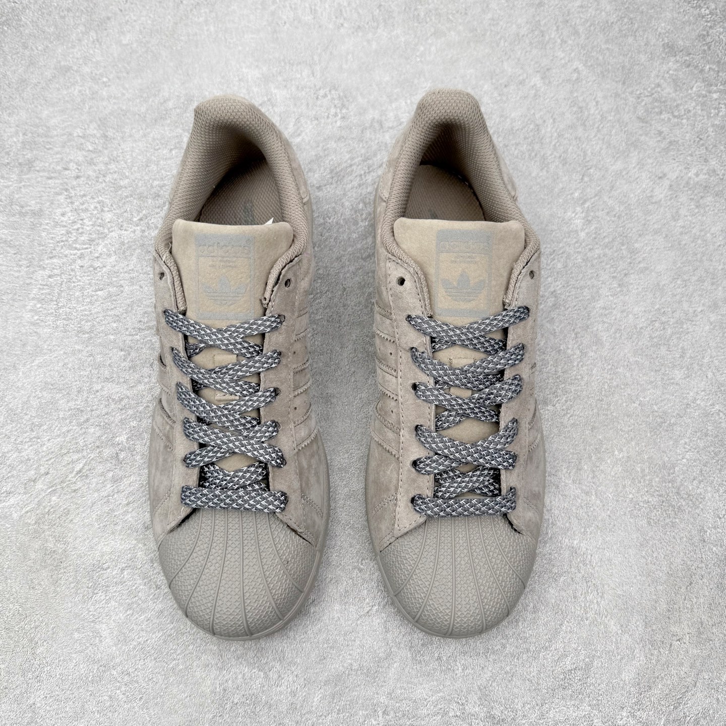 ＃HP虎扑清仓套现‼️AD Originals Superstar 经典复古贝壳头板鞋 圈内知名大厂出品