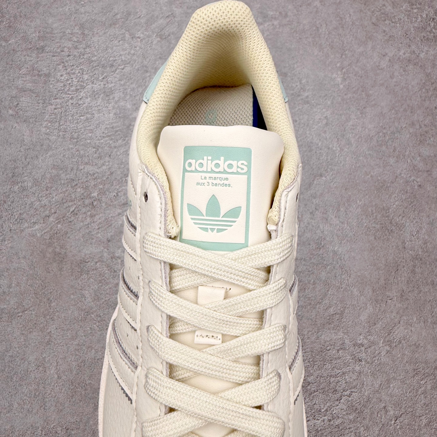 ＃HP虎扑清仓套现‼️AD Originals Superstar 经典复古贝壳头板鞋 圈内知名大厂出品