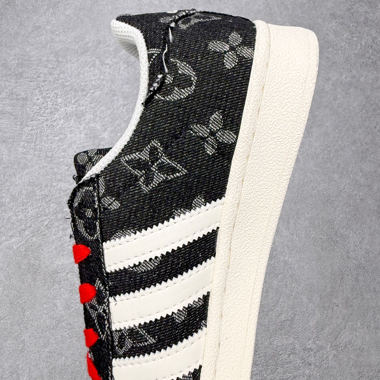 ＃HP虎扑清仓套现‼️AD Originals Superstar 经典复古贝壳头板鞋 圈内知名大厂出品