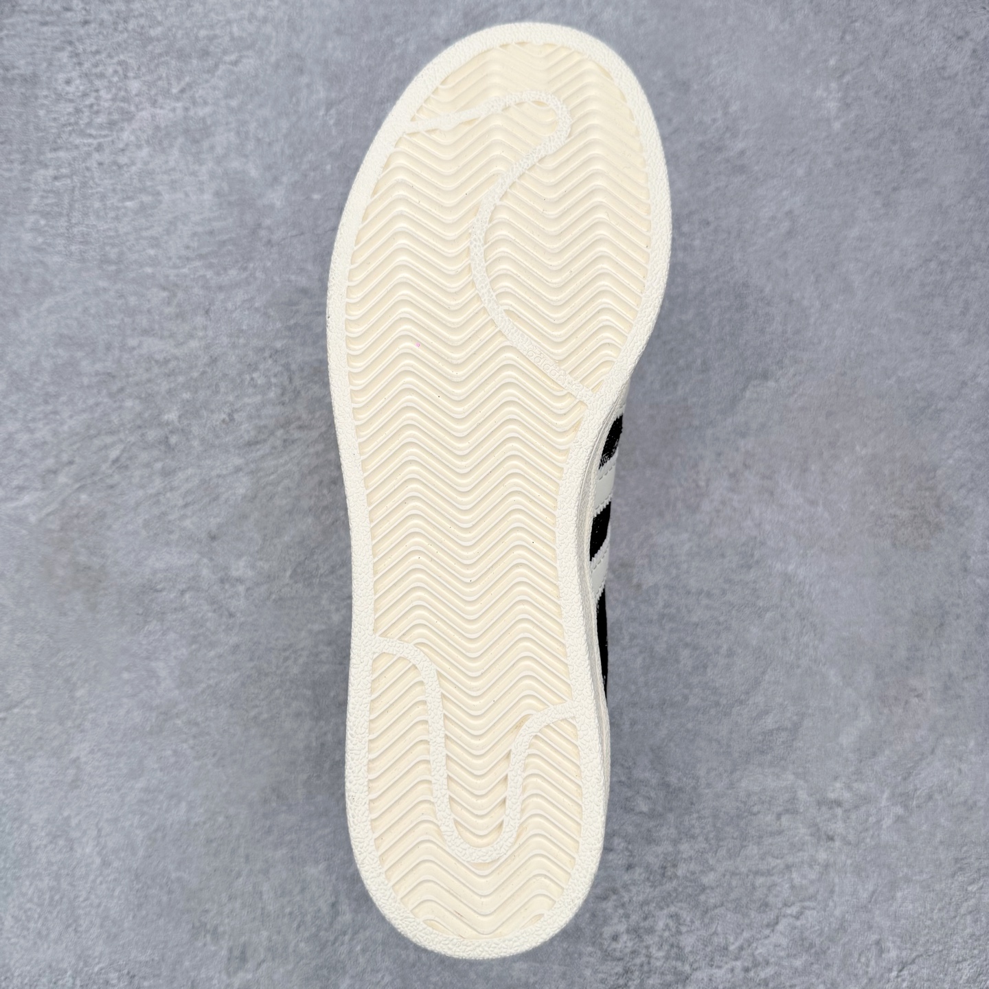 ＃HP虎扑清仓套现‼️AD Originals Superstar 经典复古贝壳头板鞋 圈内知名大厂出品