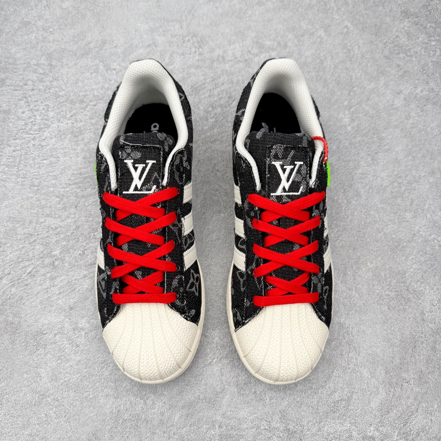 ＃HP虎扑清仓套现‼️AD Originals Superstar 经典复古贝壳头板鞋 圈内知名大厂出品