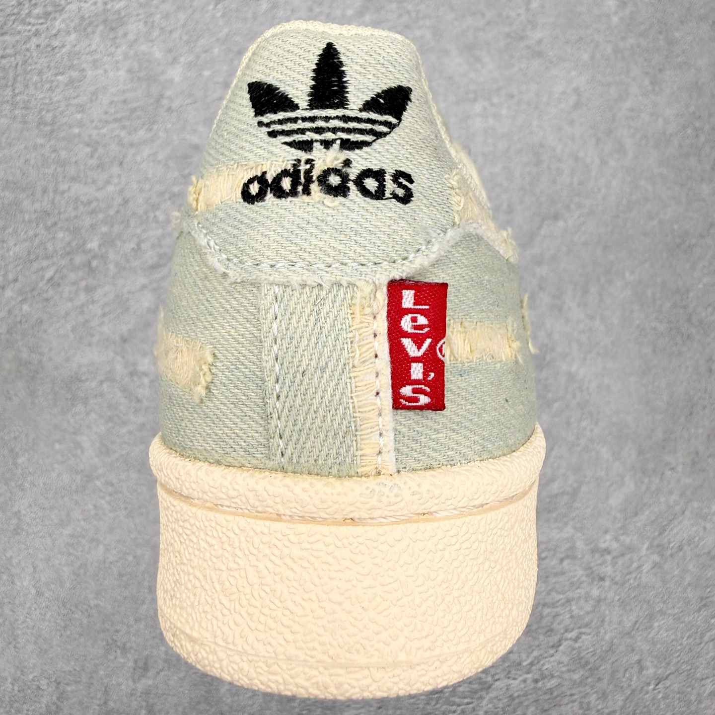 ＃HP虎扑清仓套现‼️AD Originals Superstar 经典复古贝壳头板鞋 圈内知名大厂出品