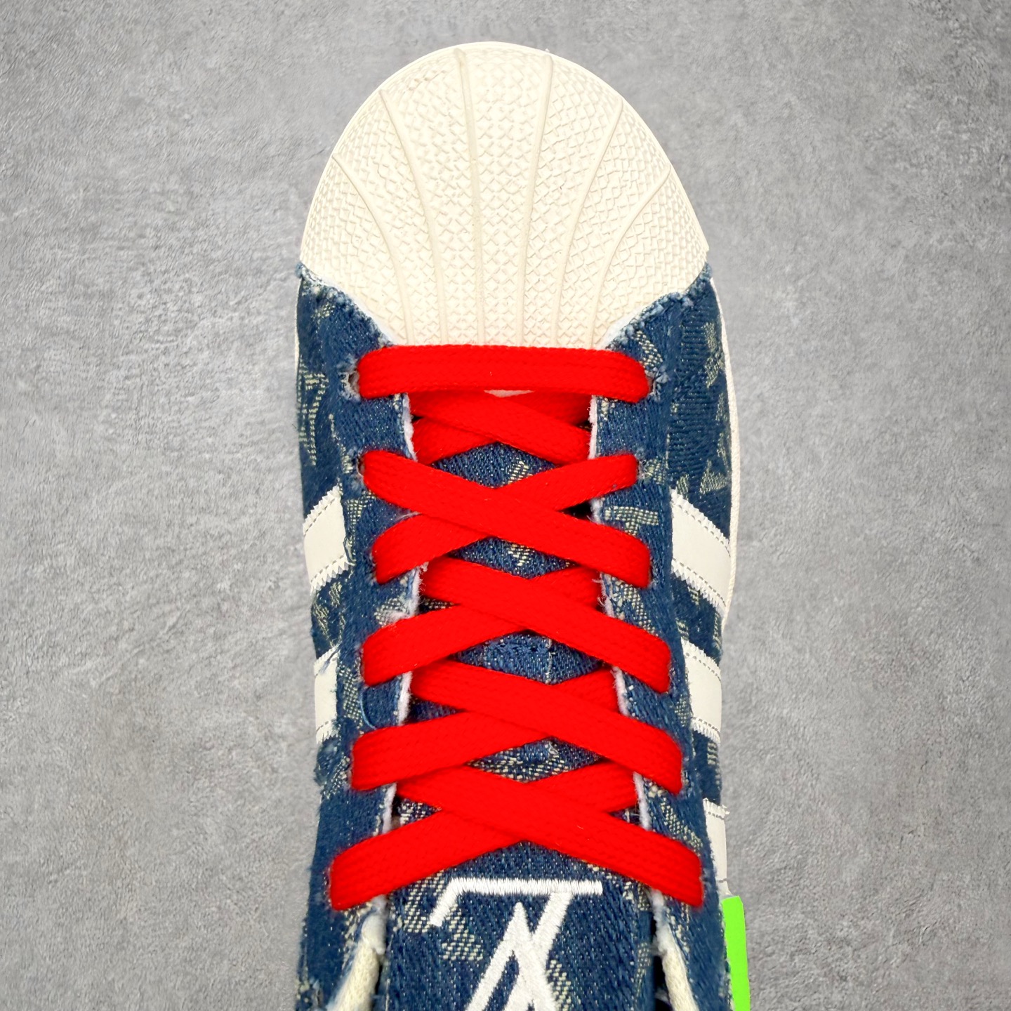 ＃HP虎扑清仓套现‼️AD Originals Superstar 经典复古贝壳头板鞋 圈内知名大厂出品