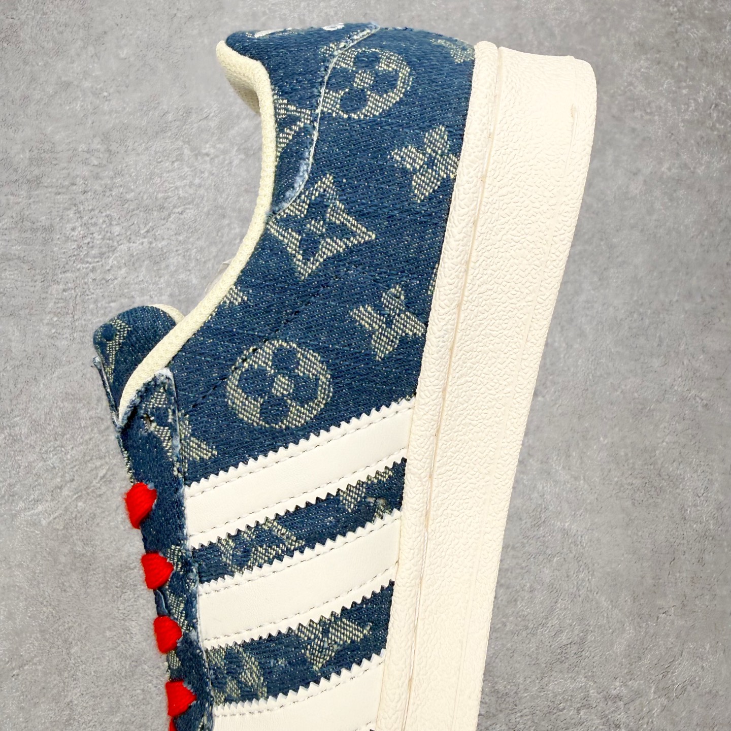 ＃HP虎扑清仓套现‼️AD Originals Superstar 经典复古贝壳头板鞋 圈内知名大厂出品