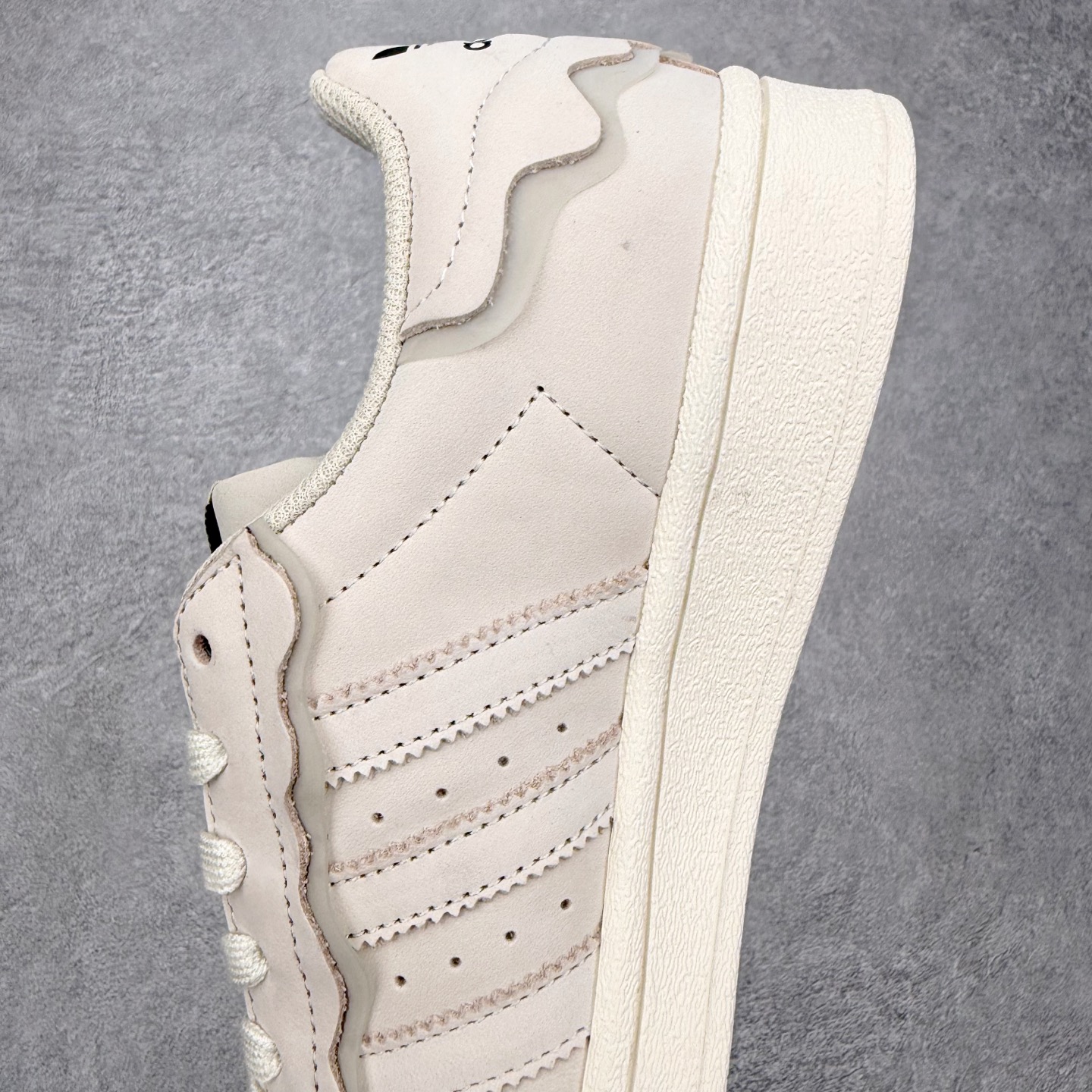 ＃HP虎扑清仓套现‼️AD Originals Superstar 经典复古贝壳头板鞋 圈内知名大厂出品