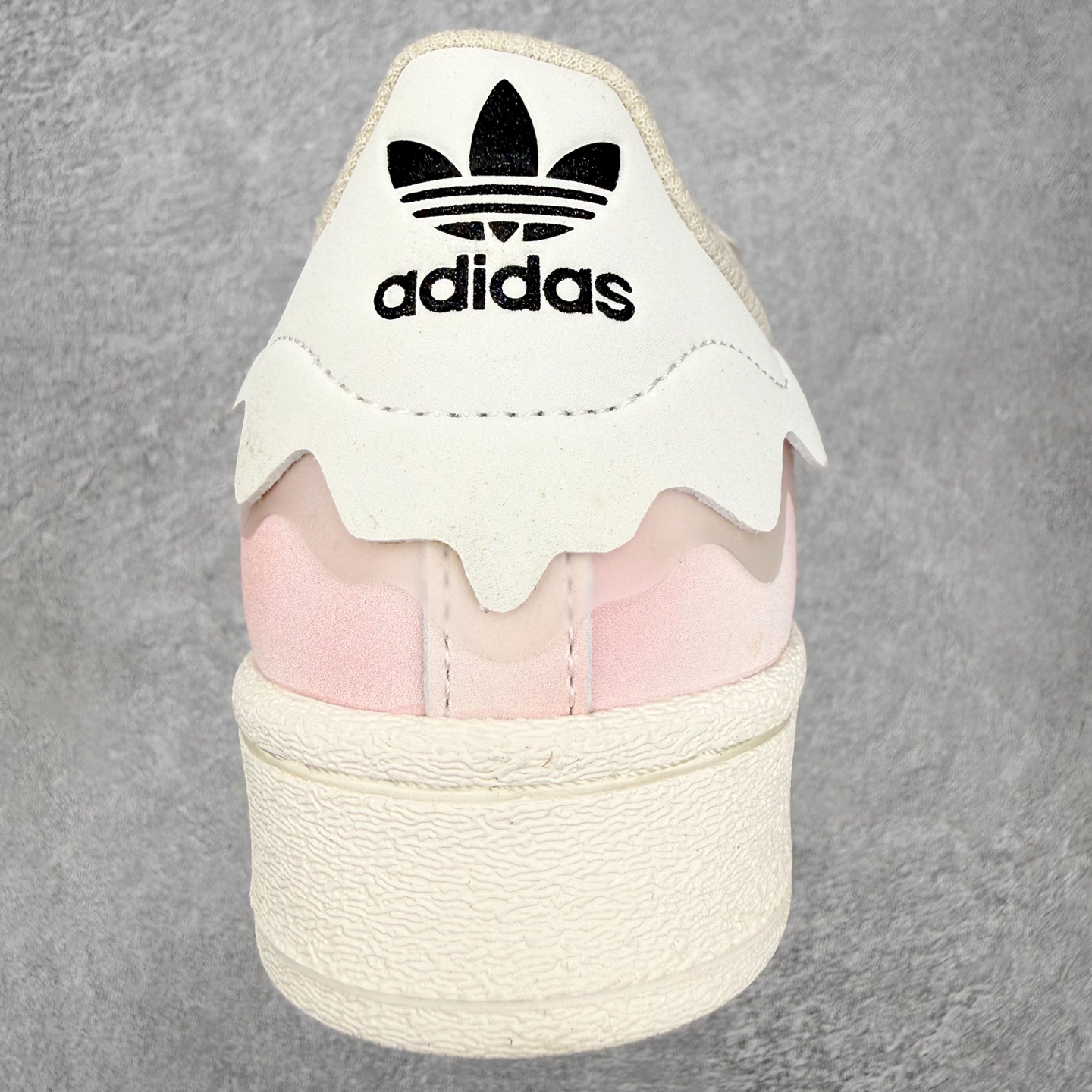 ＃HP虎扑清仓套现‼️AD Originals Superstar 经典复古贝壳头板鞋 圈内知名大厂出品