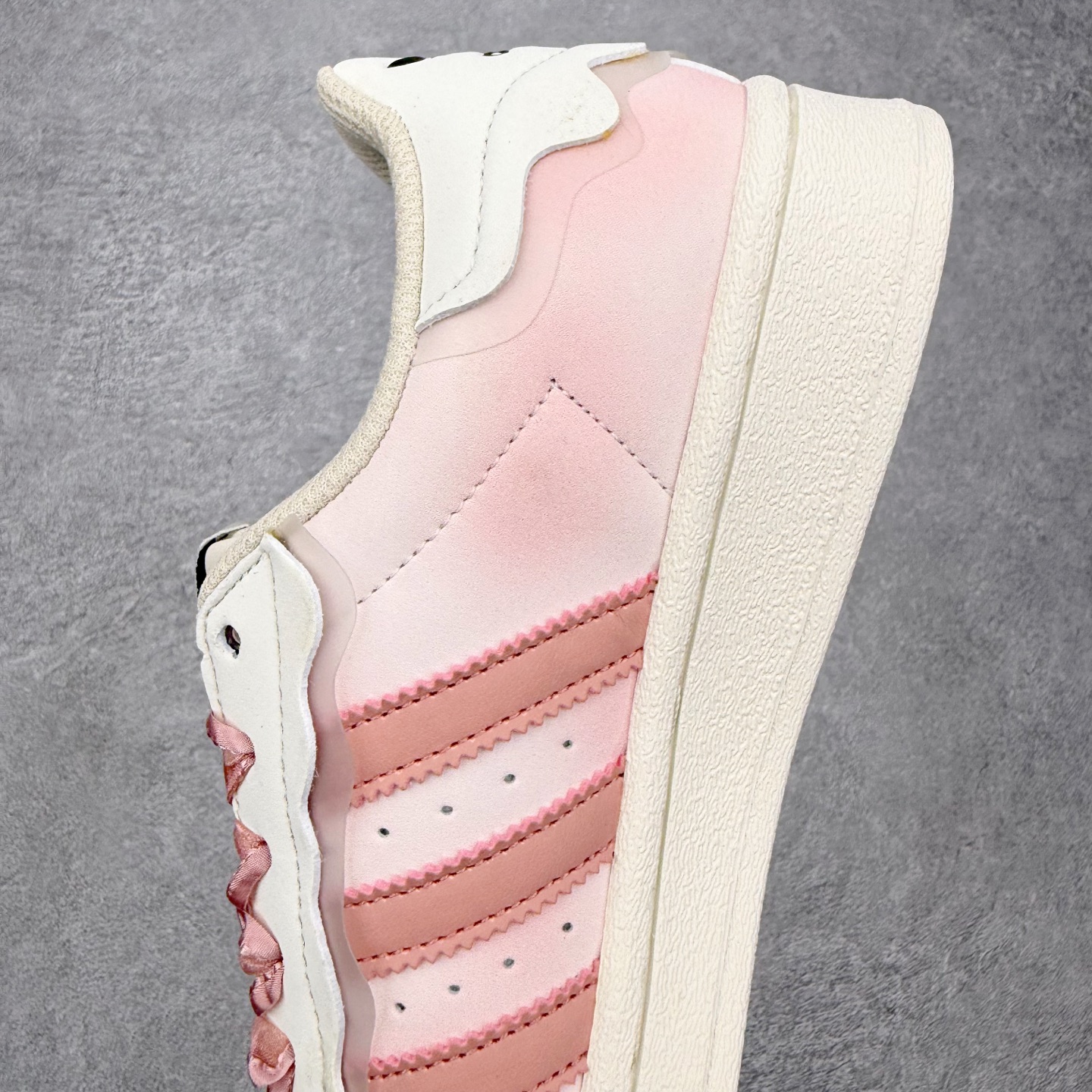 ＃HP虎扑清仓套现‼️AD Originals Superstar 经典复古贝壳头板鞋 圈内知名大厂出品
