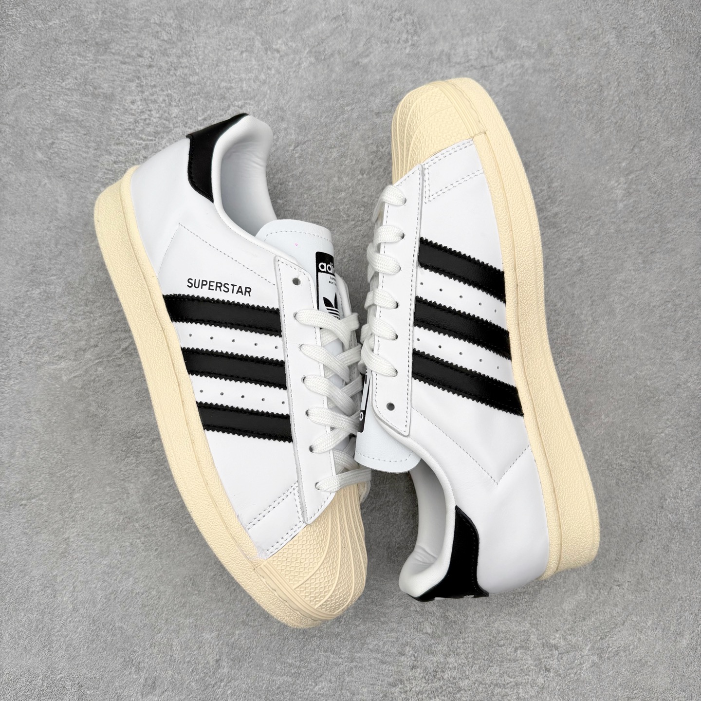 ＃HP虎扑清仓套现‼️AD Originals Superstar 经典复古贝壳头板鞋 圈内知名大厂出品