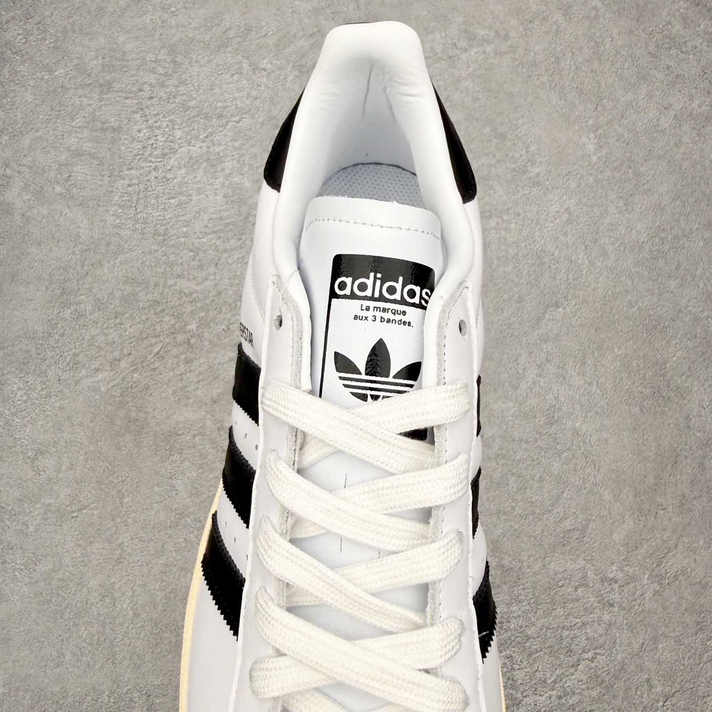 ＃HP虎扑清仓套现‼️AD Originals Superstar 经典复古贝壳头板鞋 圈内知名大厂出品