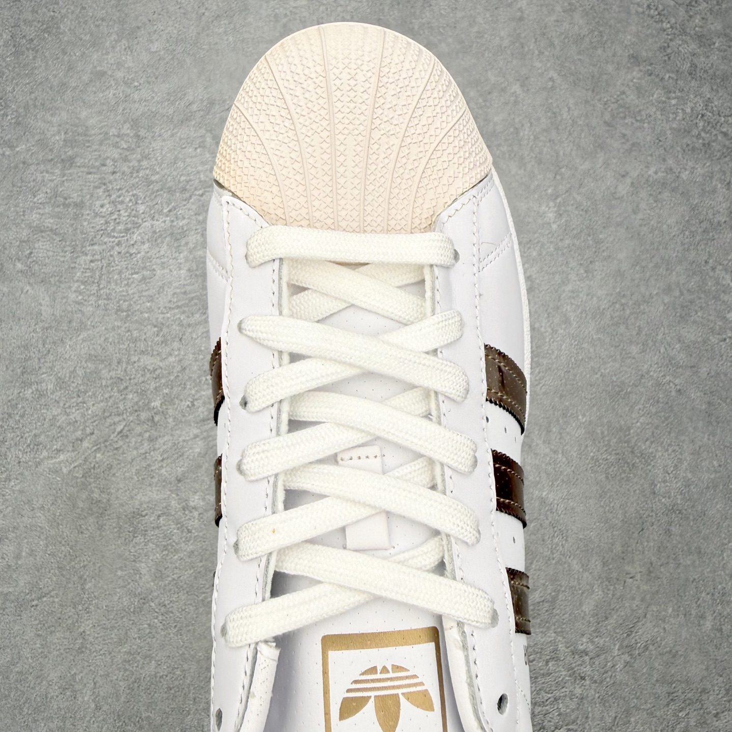 ＃HP虎扑清仓套现‼️AD Originals Superstar 经典复古贝壳头板鞋 圈内知名大厂出品