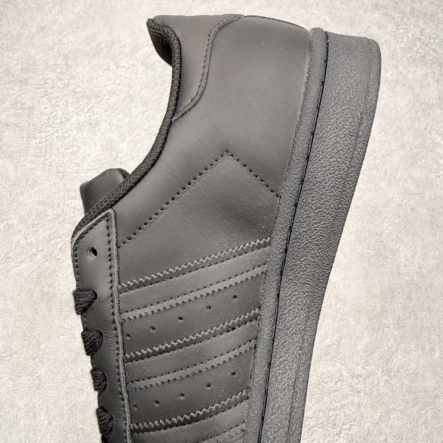 ＃HP虎扑清仓套现‼️AD Originals Superstar 经典复古贝壳头板鞋 圈内知名大厂出品