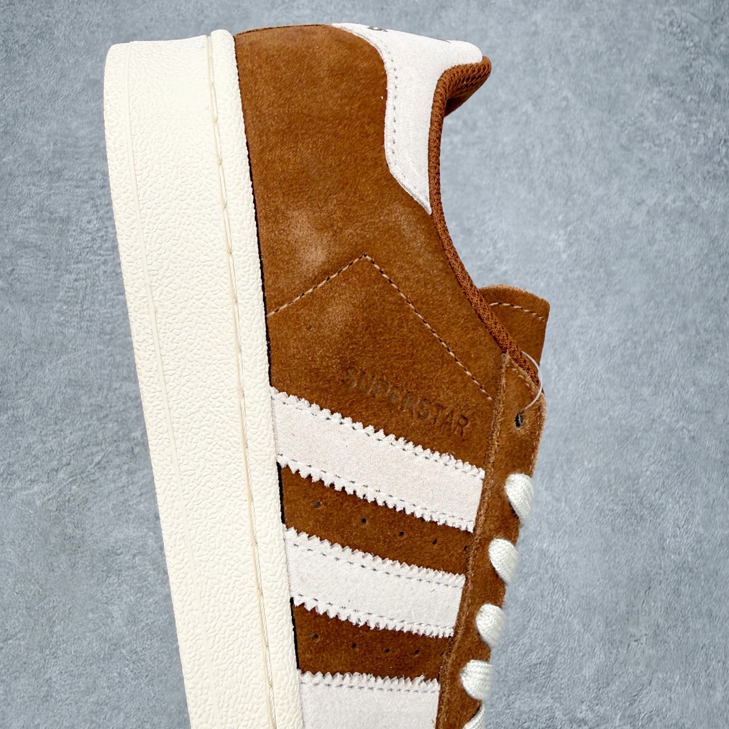 ＃HP虎扑清仓套现‼️AD Originals Superstar 经典复古贝壳头板鞋 圈内知名大厂出品