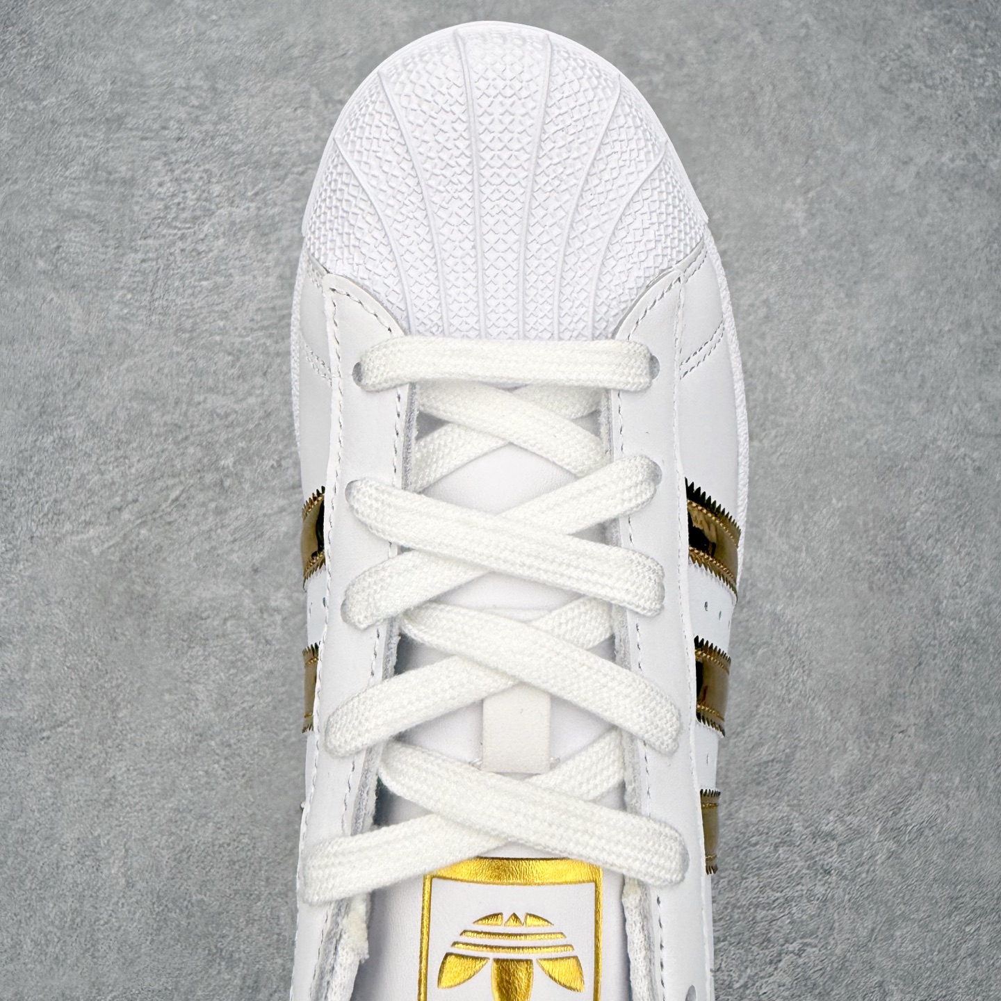 ＃HP虎扑清仓套现‼️AD Originals Superstar 经典复古贝壳头板鞋 圈内知名大厂出品