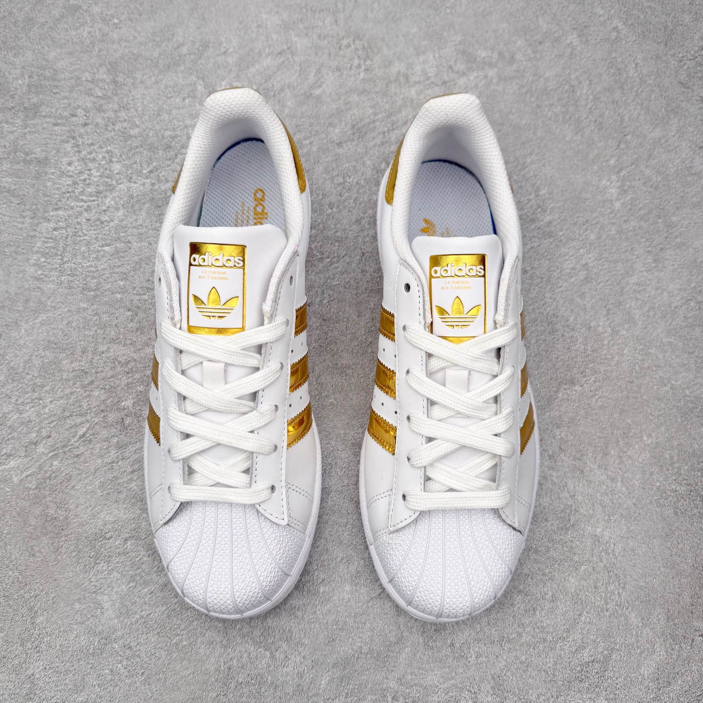 ＃HP虎扑清仓套现‼️AD Originals Superstar 经典复古贝壳头板鞋 圈内知名大厂出品