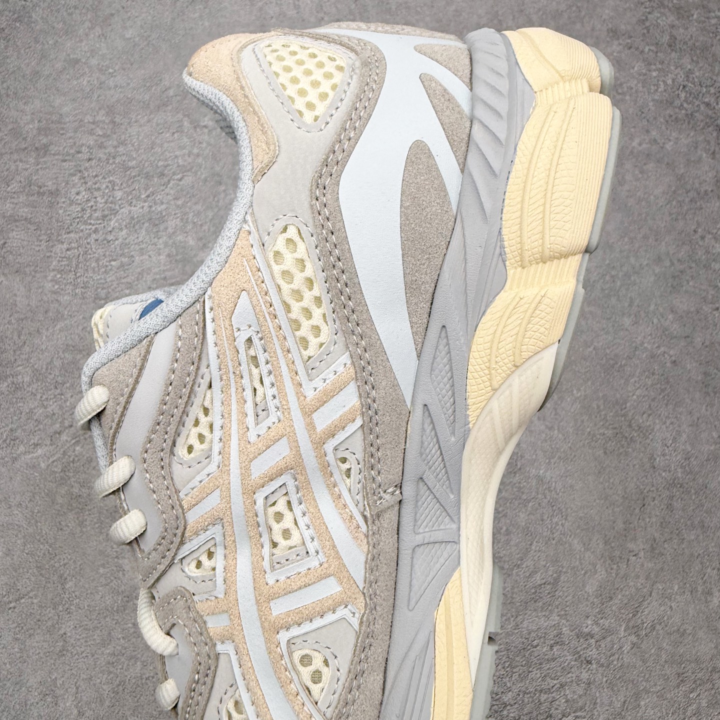 ASICS 亚瑟士 GEL-NYC 男子女子复古缓震休闲运动跑步鞋 1203A383-100 奶油灰蓝X