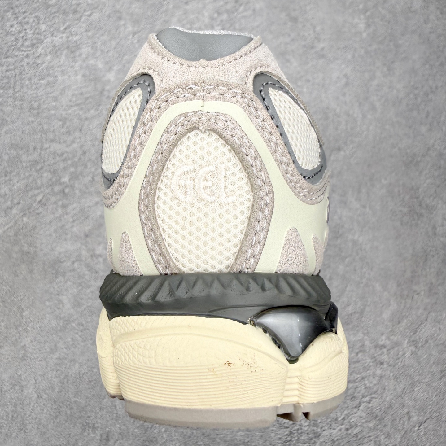 ASICS 亚瑟士 GEL-NYC 男子女子复古缓震休闲运动跑步鞋 1203A383-103 奶油燕麦灰