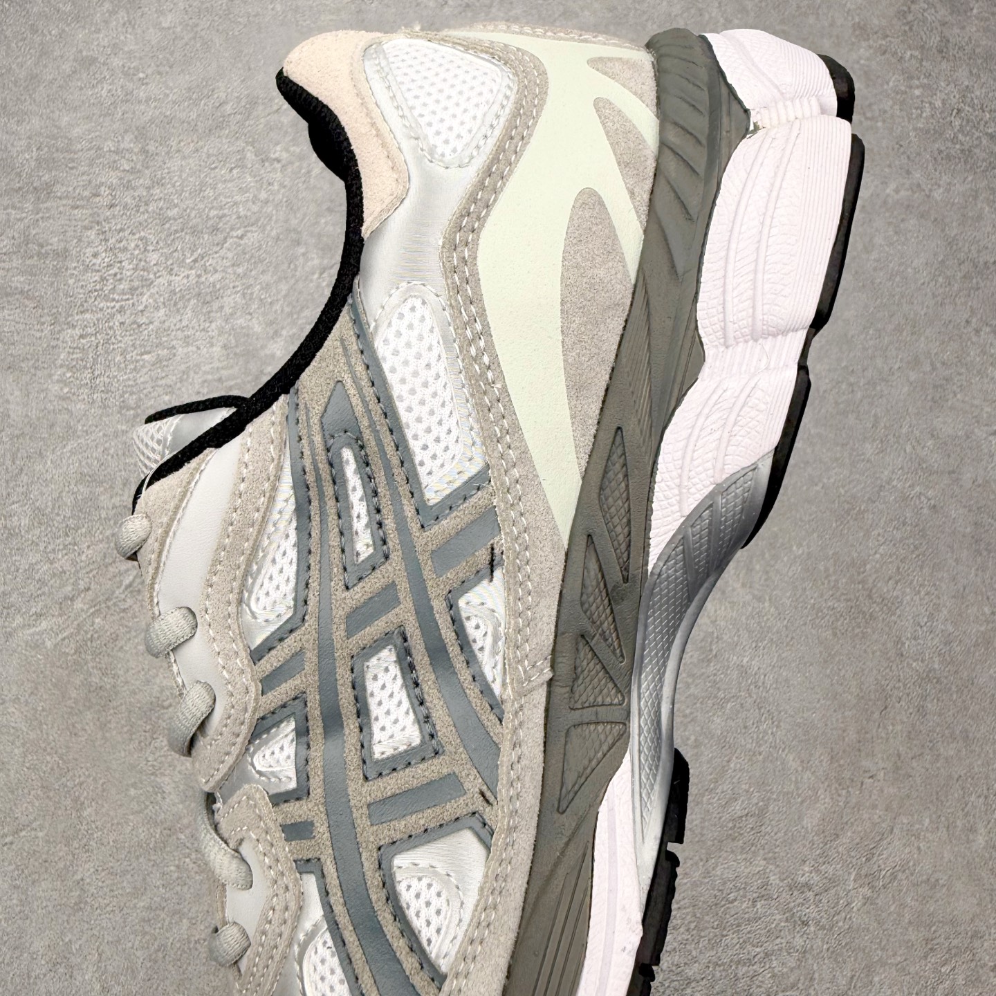 ASICS 亚瑟士 GEL-NYC 男子女子复古缓震休闲运动跑步鞋 1203A383-102 白灰红XN