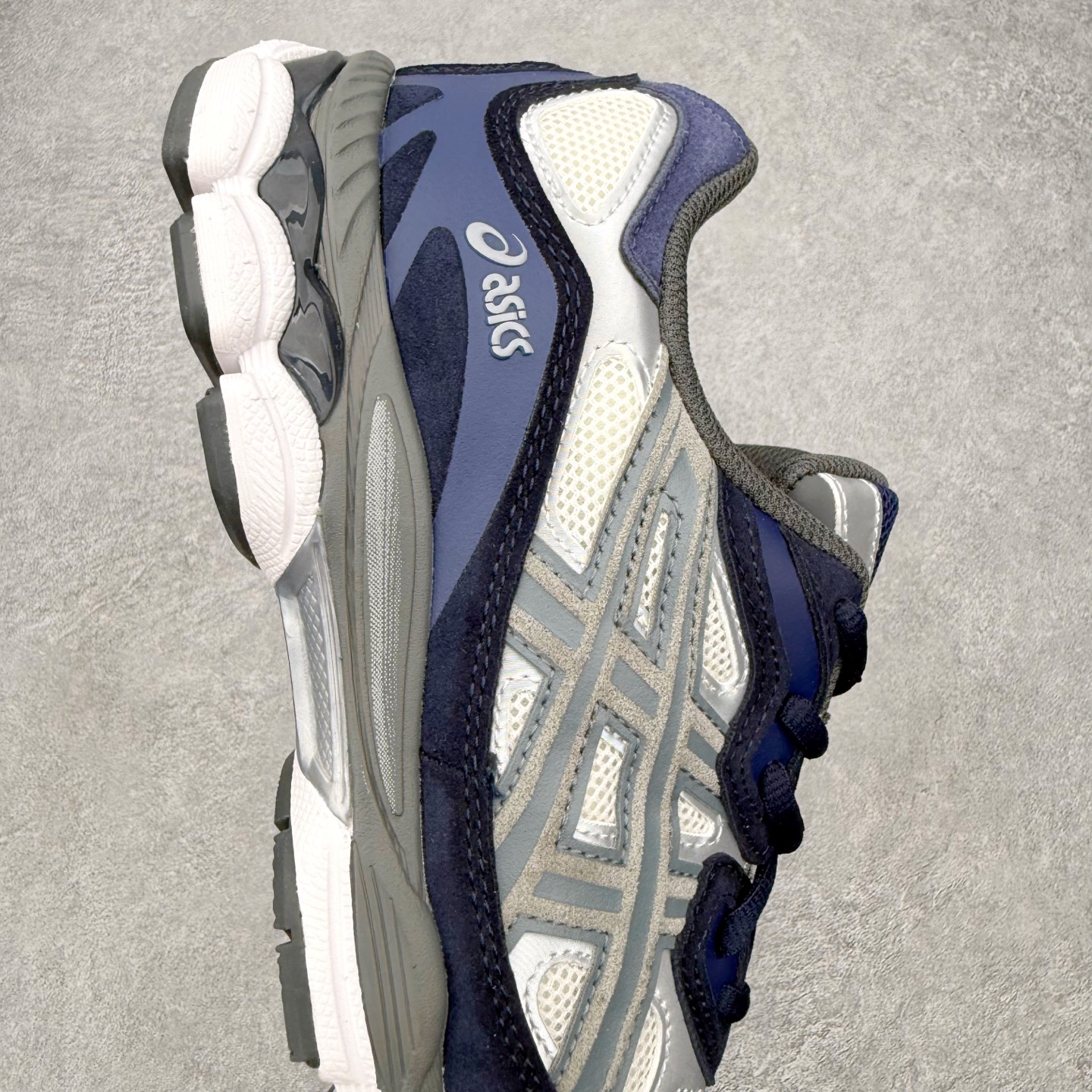 ASICS 亚瑟士 GEL-NYC 1201A789-100 Yankees 男子复古缓震休闲运动鞋 奶