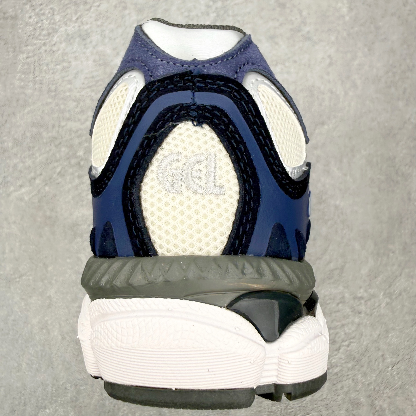 ASICS 亚瑟士 GEL-NYC 1201A789-100 Yankees 男子复古缓震休闲运动鞋 奶