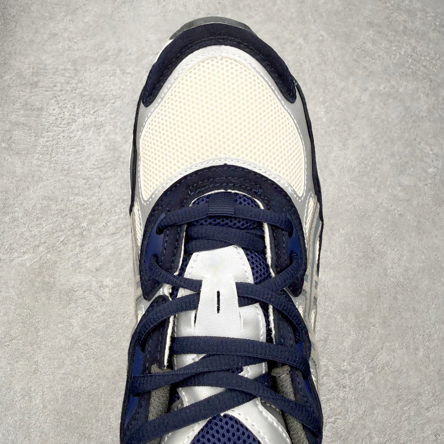 ASICS 亚瑟士 GEL-NYC 1201A789-100 Yankees 男子复古缓震休闲运动鞋 奶