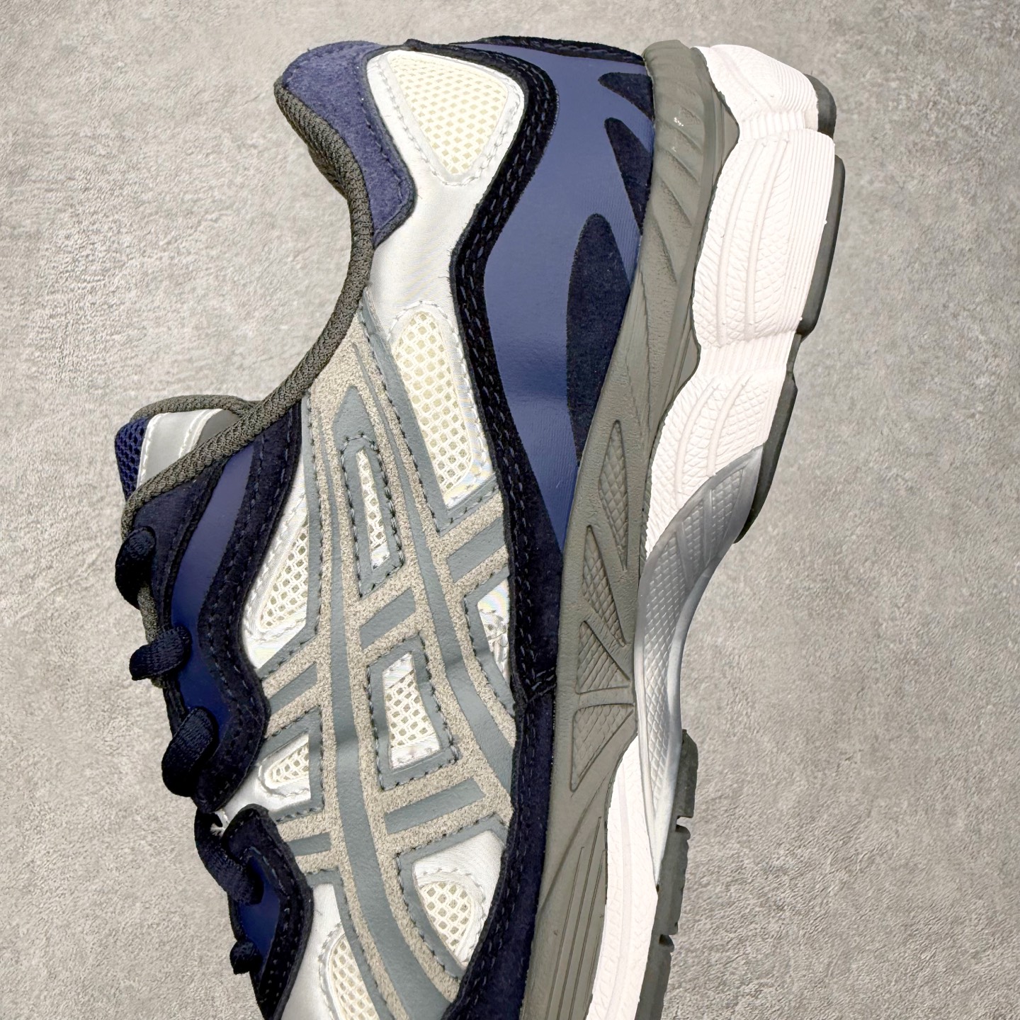 ASICS 亚瑟士 GEL-NYC 1201A789-100 Yankees 男子复古缓震休闲运动鞋 奶