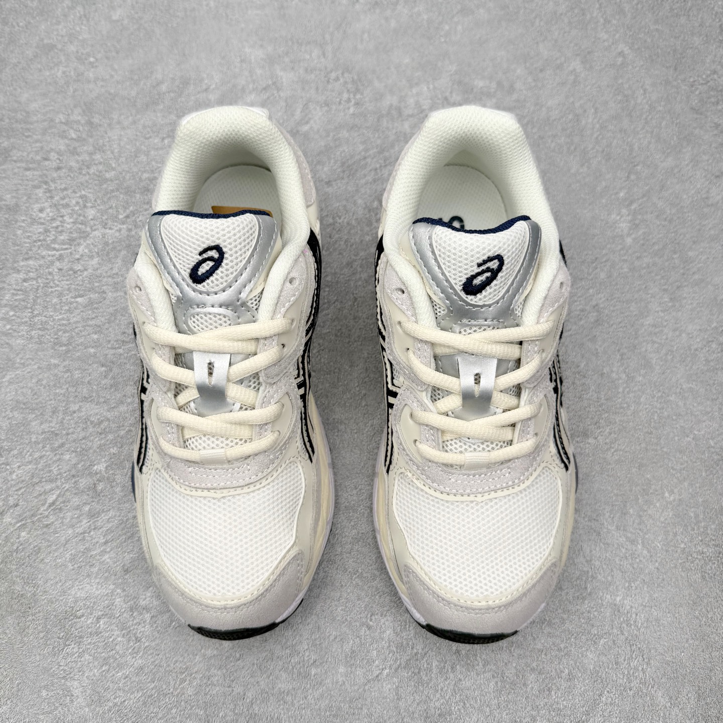 ＃ASICS 亚瑟士 GEL-NYC 男子女子复古缓震休闲运动鞋 1203A788-101 白蓝灰XN 