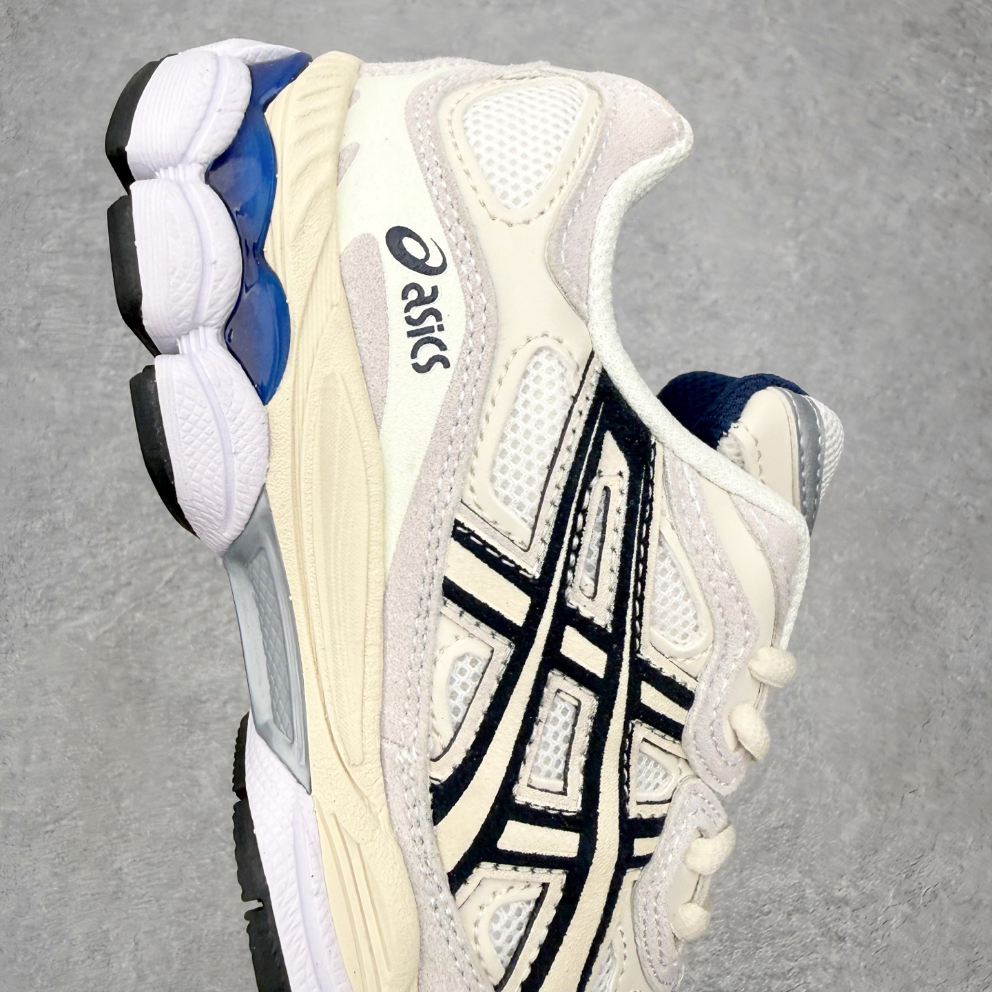 ＃ASICS 亚瑟士 GEL-NYC 男子女子复古缓震休闲运动鞋 1203A788-101 白蓝灰XN 