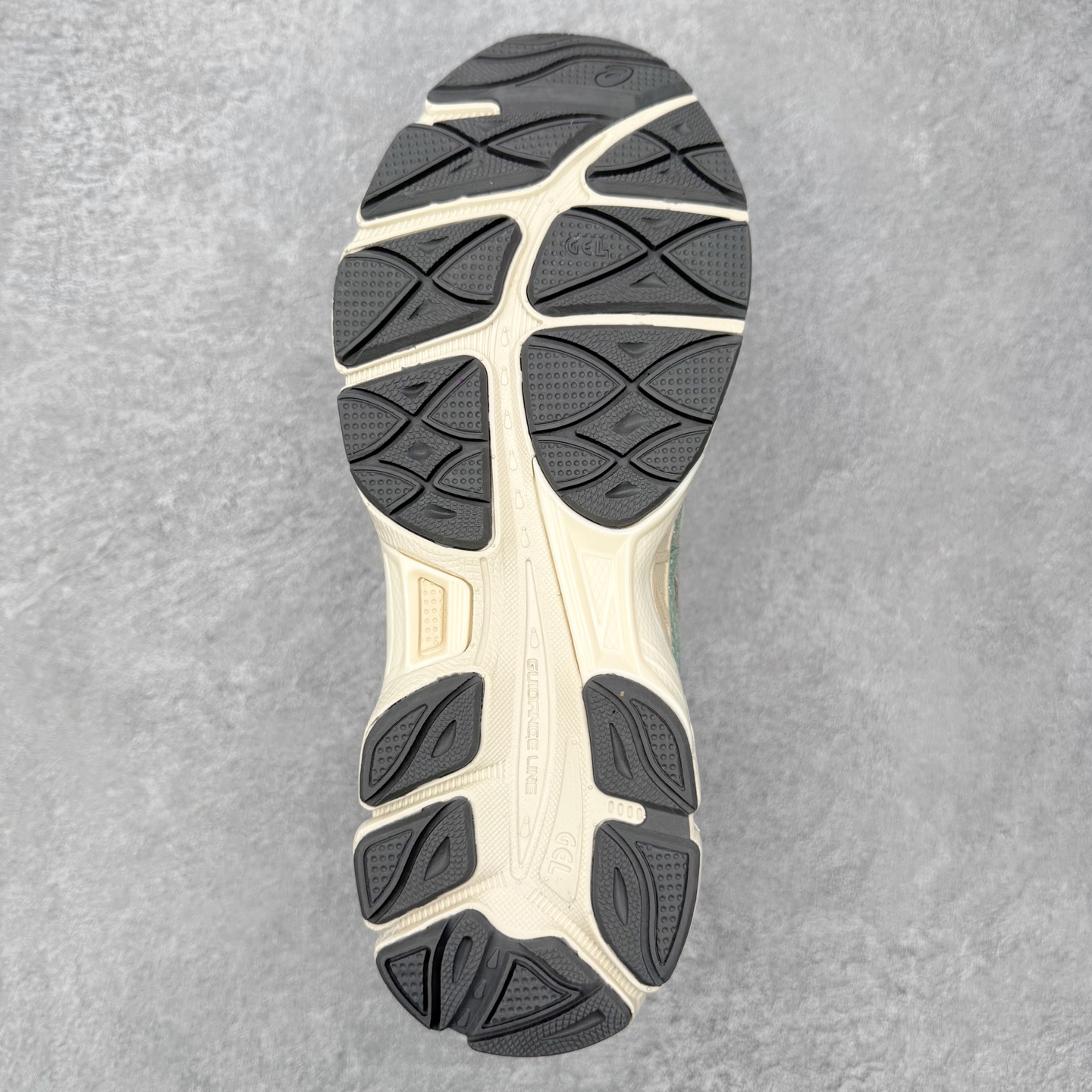 ASICS 亚瑟士 GEL-NYC 男子女子复古缓震休闲运动跑鞋 1203A383-302 常春藤绿灰X