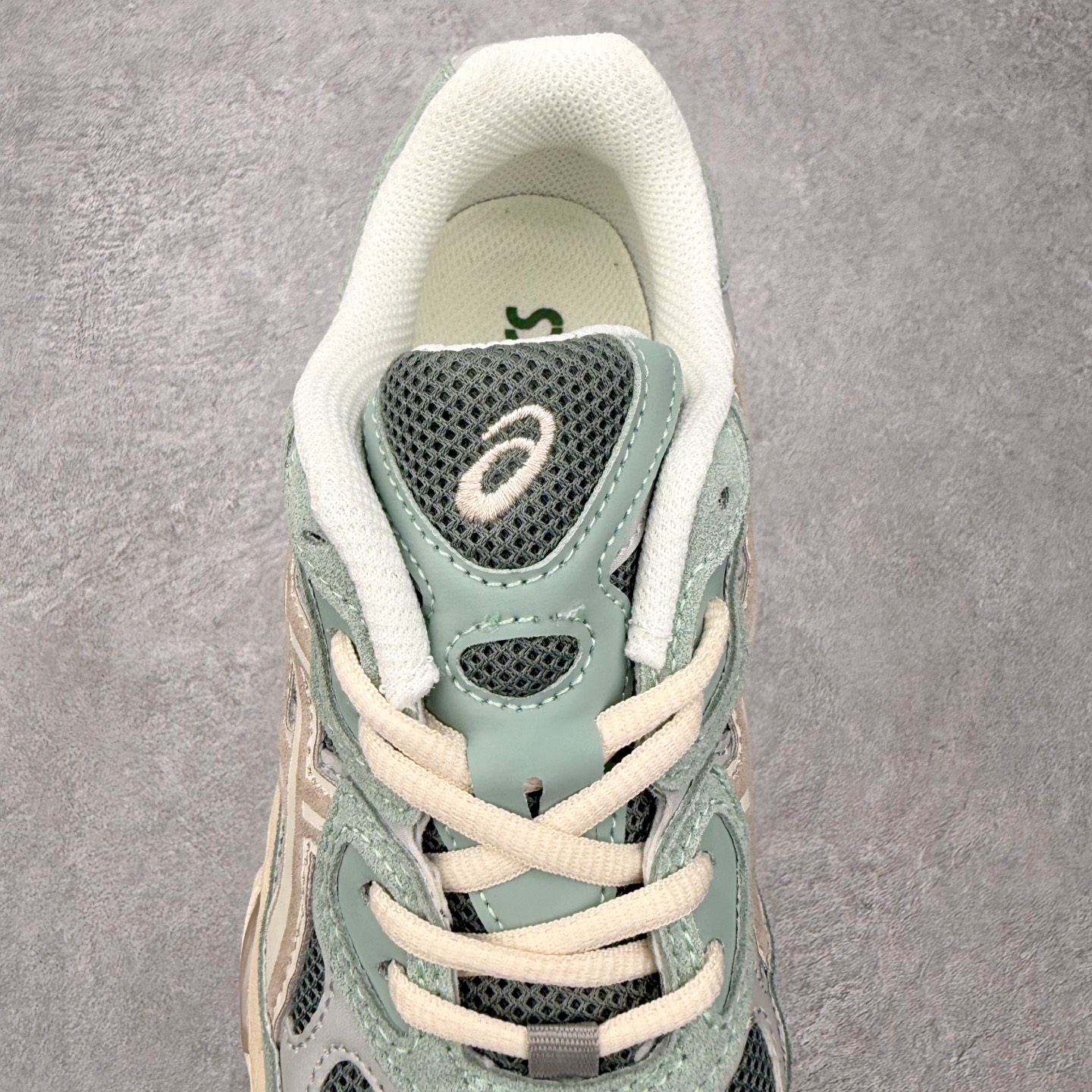 ASICS 亚瑟士 GEL-NYC 男子女子复古缓震休闲运动跑鞋 1203A383-302 常春藤绿灰X