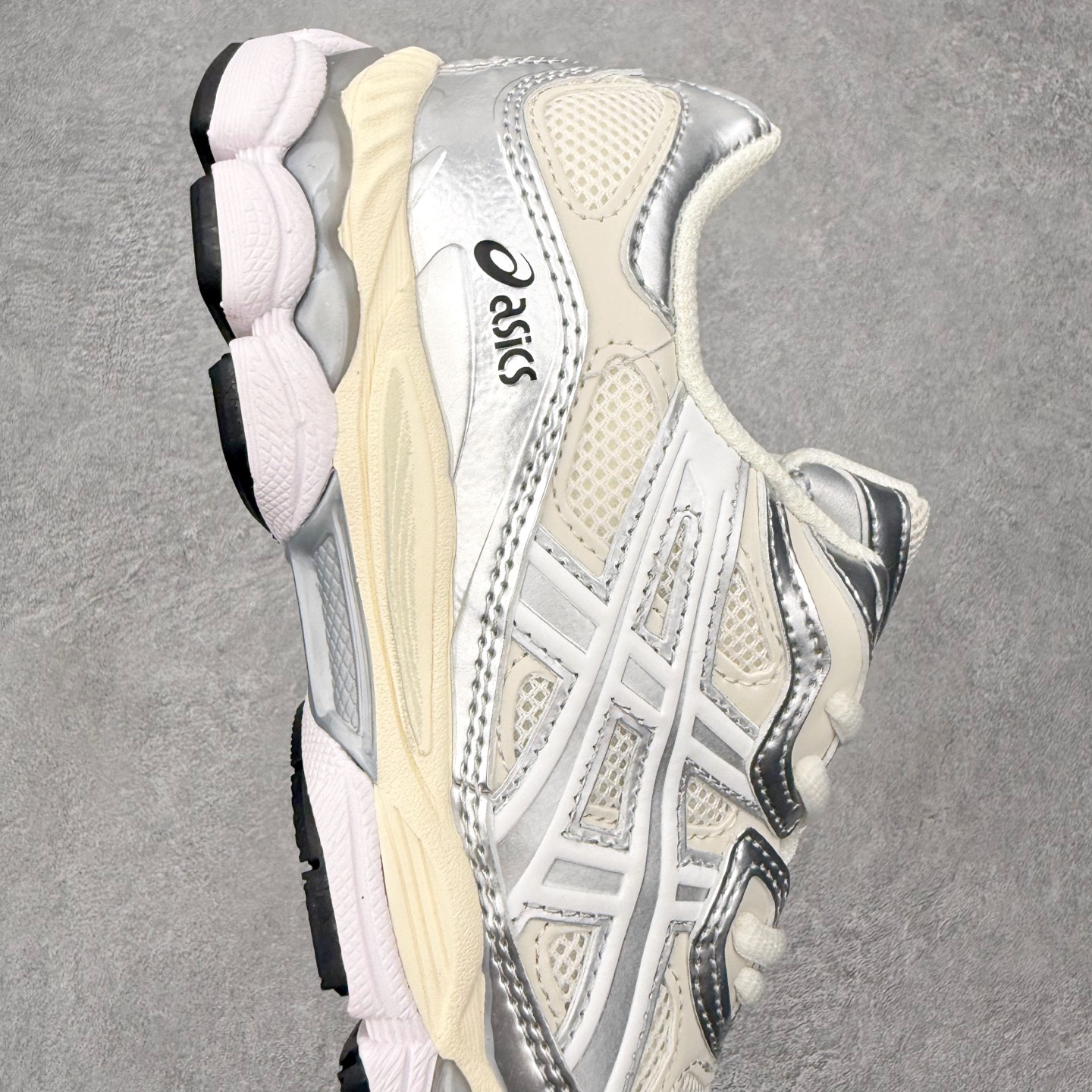 ASICS 亚瑟士 GEL-NYC 男子女子复古缓震休闲运动鞋 1201A789-105 奶油亮银XN 